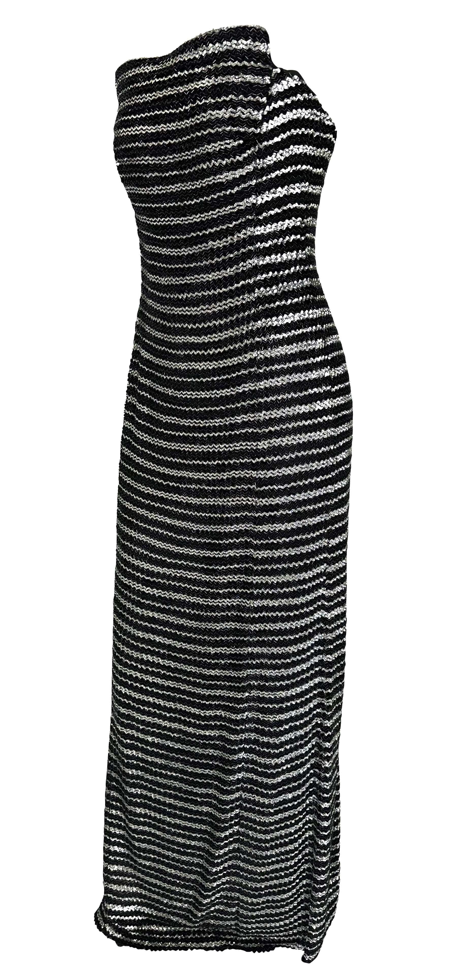F/W 1998 Giorgio Armani Black Silver Beaded Stripe Strapless Sequin Gown In Good Condition For Sale In West Hollywood, CA