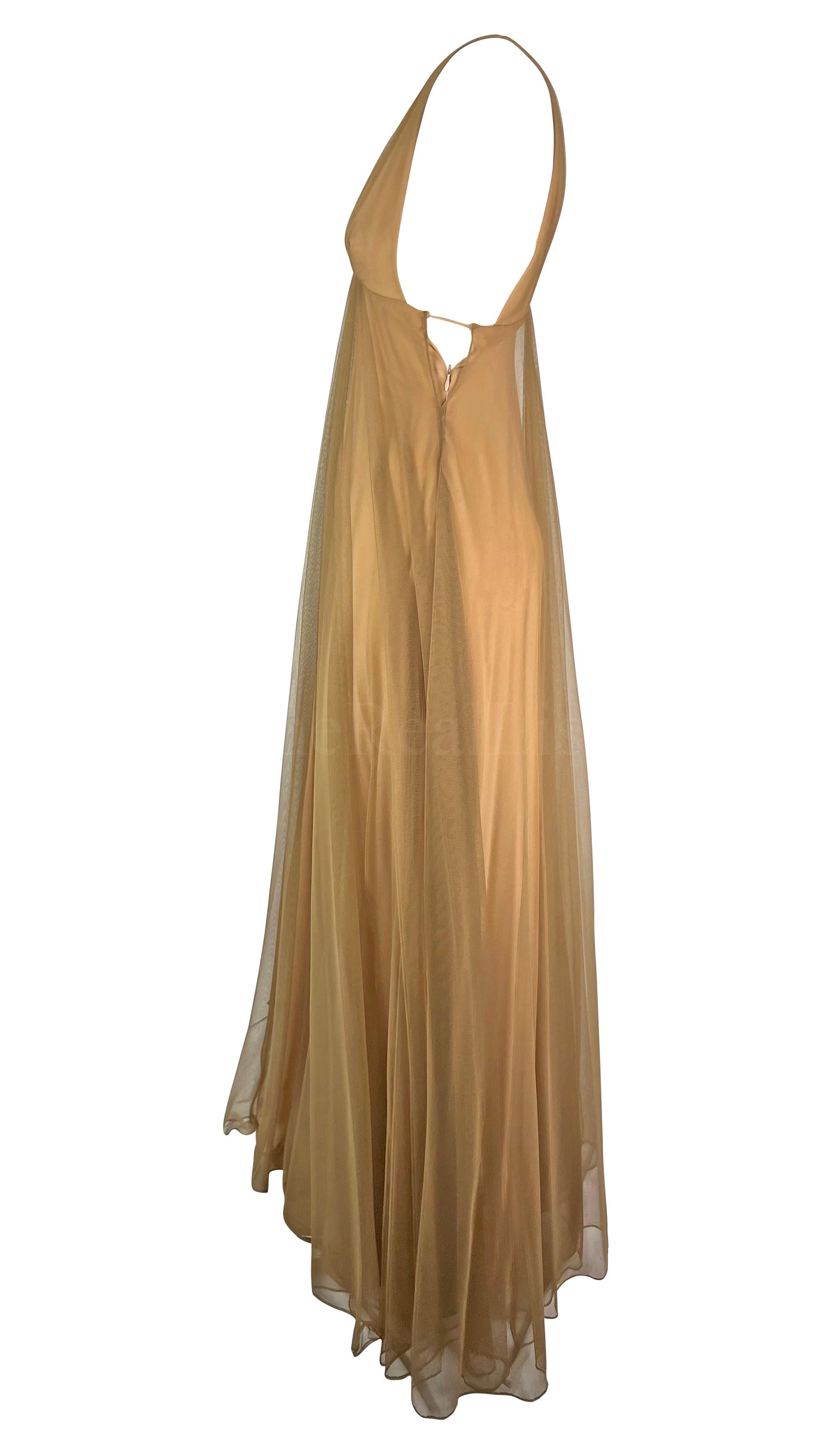 F/W 1998 Gucci by Tom Ford Beige Tulle Plunging Runway Gown For Sale 2