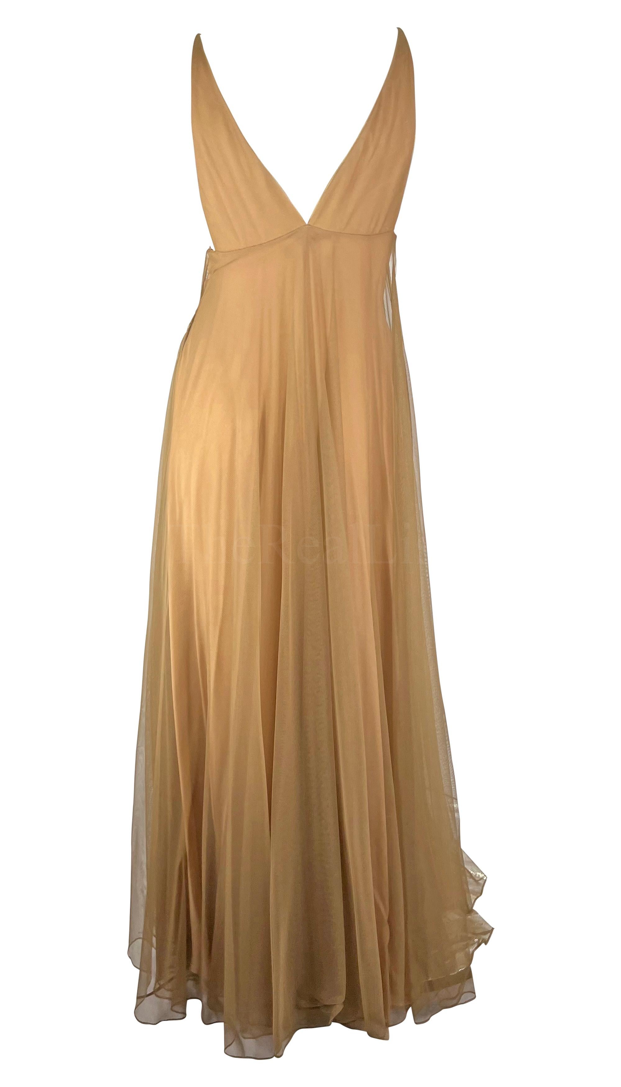 F/W 1998 Gucci by Tom Ford Beige Tulle Plunging Runway Gown For Sale 3