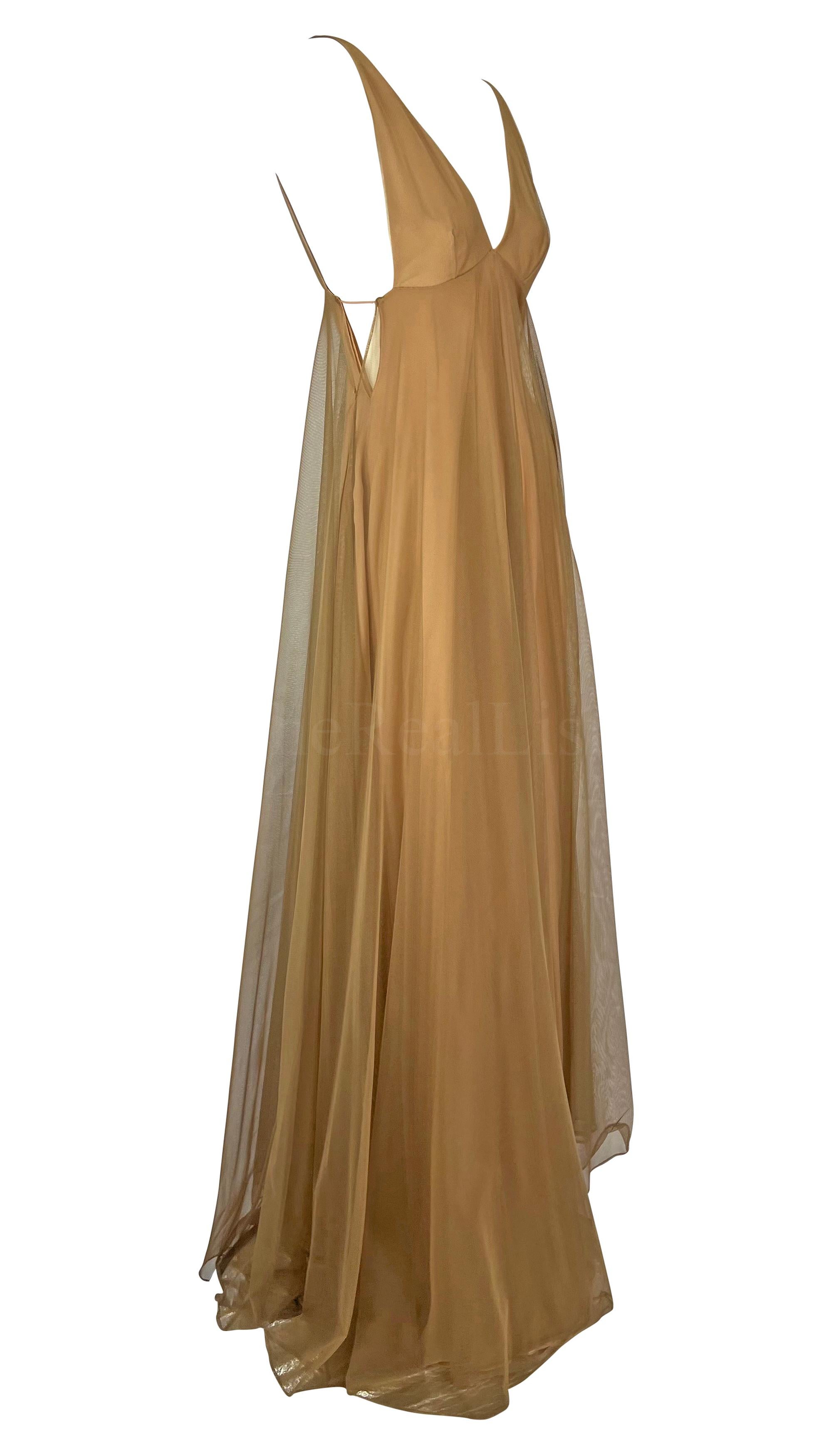 F/W 1998 Gucci by Tom Ford Beige Tulle Plunging Runway Gown For Sale 4