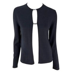 F/W 1998 Gucci by Tom Ford Chaqueta de punto con hebilla y logotipo abierto gris oscuro
