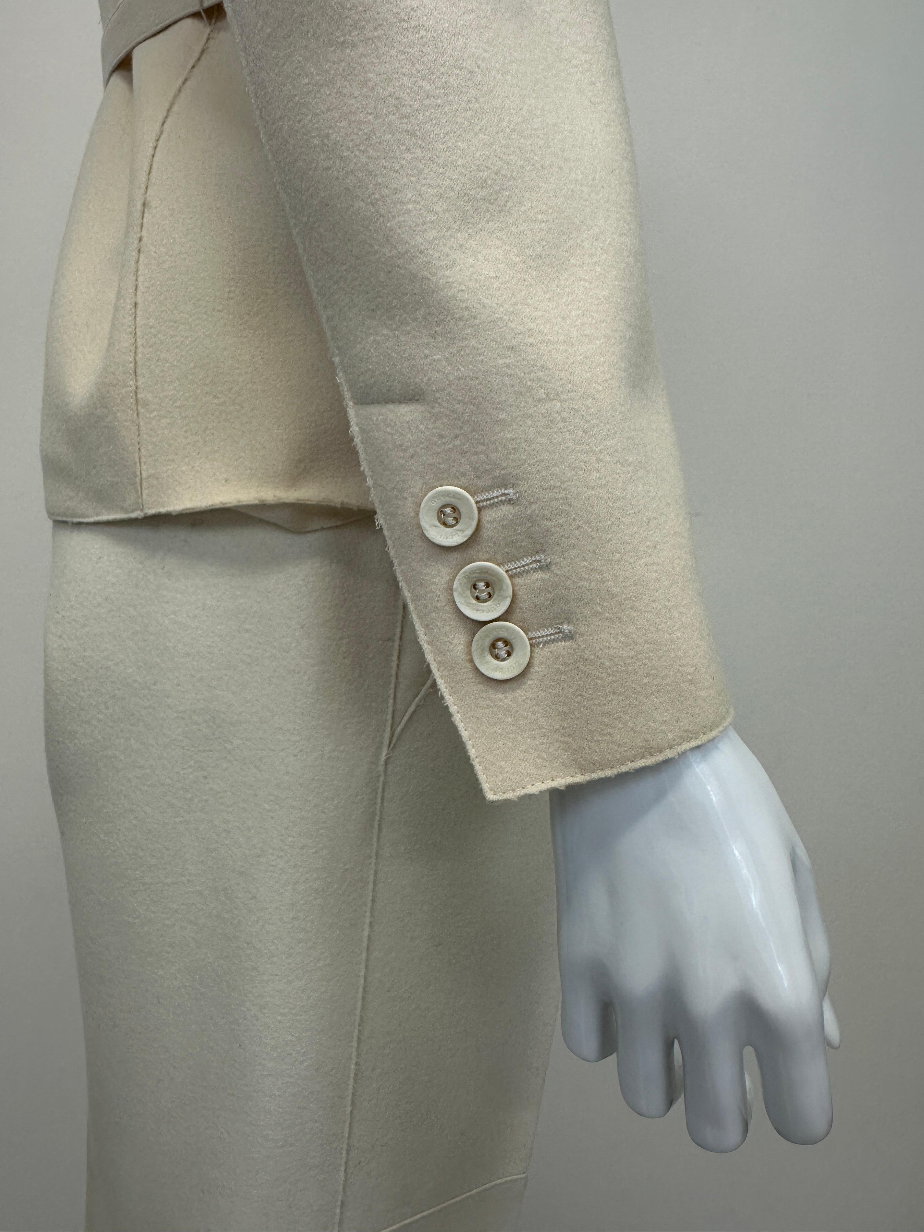 F/W 1998 Gucci by Tom Ford pasarela conjunto blazer y pantalón de lana crudo 3