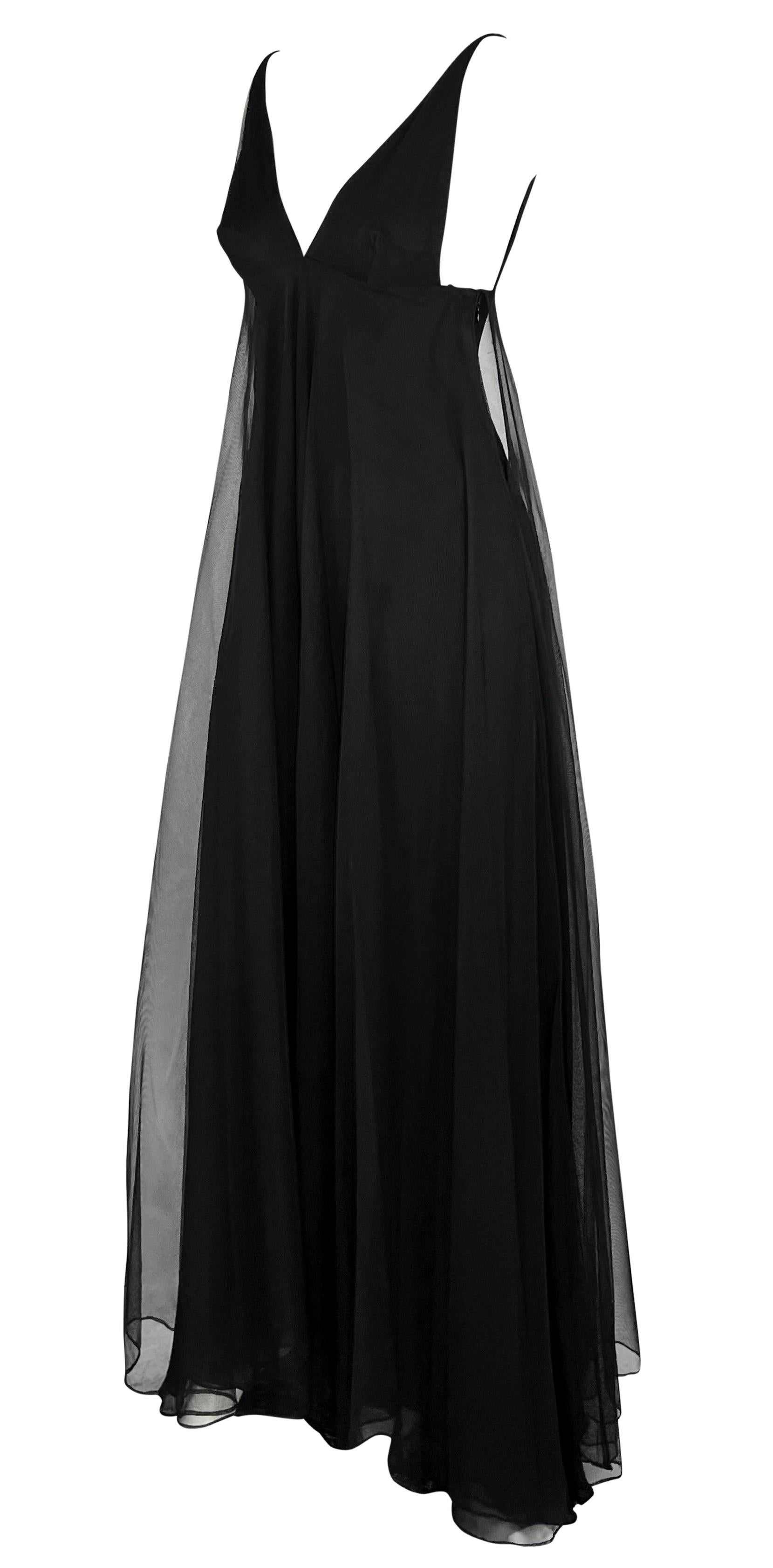 F/W 1998 Gucci by Tom Ford Runway Black Layered Tulle Sheer Plunge Gown For Sale 3