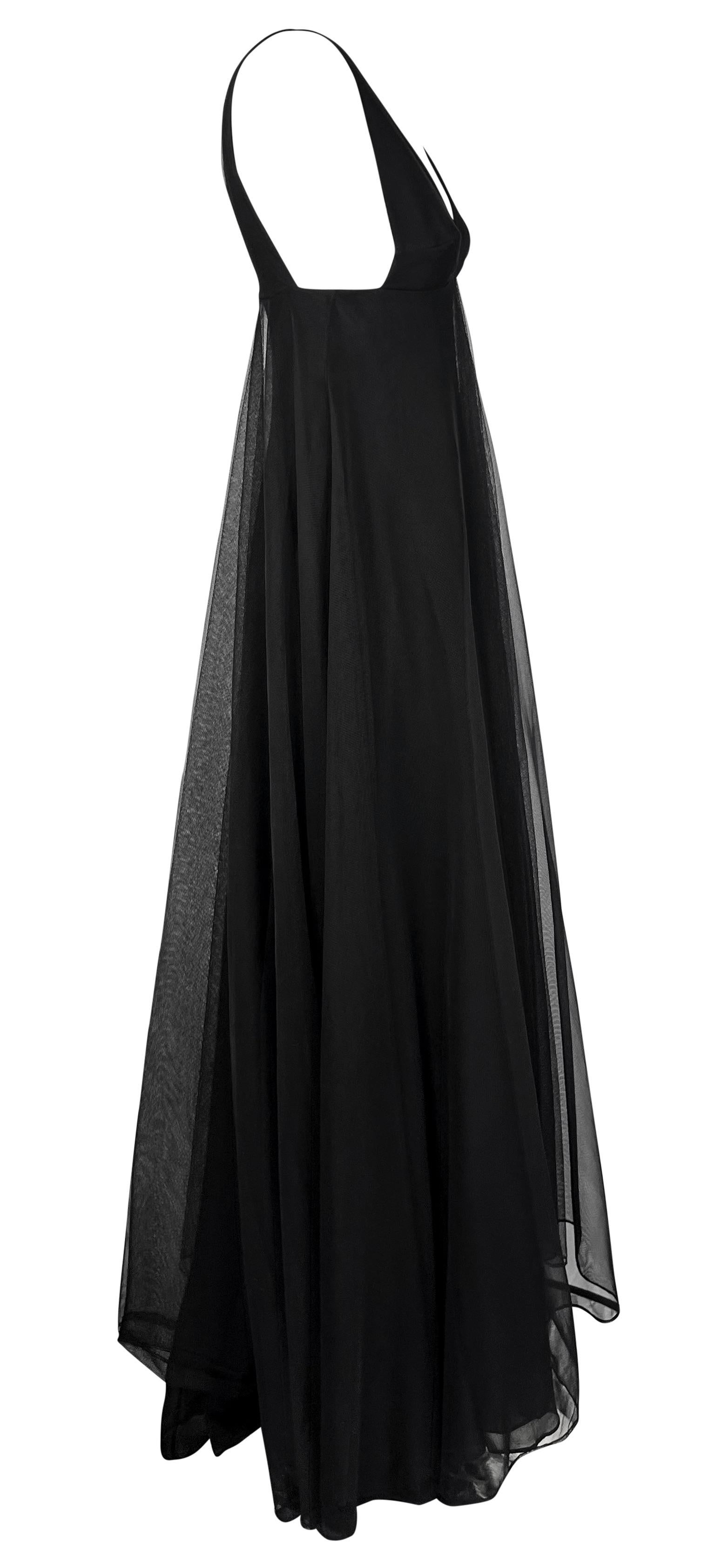 F/W 1998 Gucci by Tom Ford Runway Black Layered Tulle Sheer Plunge Gown For Sale 6