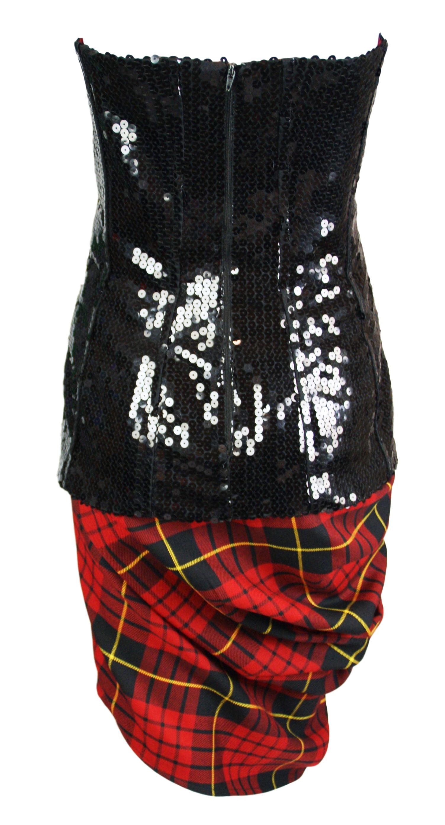  F/W 1998 Joan Alexander McQueen Bustier Tartan Skirt Set In CR Fashion Book 11 In Good Condition In Yukon, OK