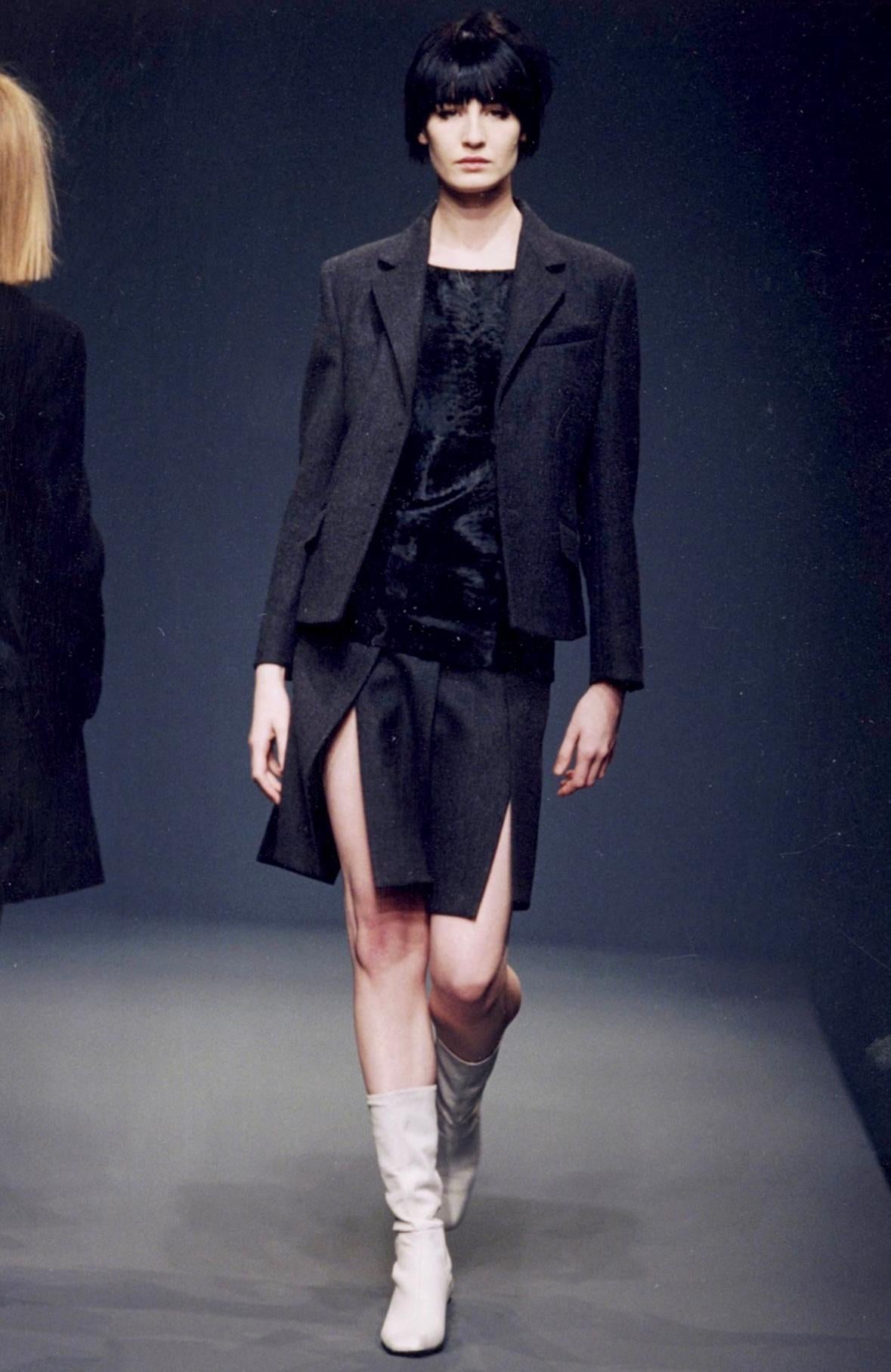 F/W 1998 Prada Runway Black Astrakhan Fur Panel Wool Sleeveless Top In Excellent Condition In West Hollywood, CA