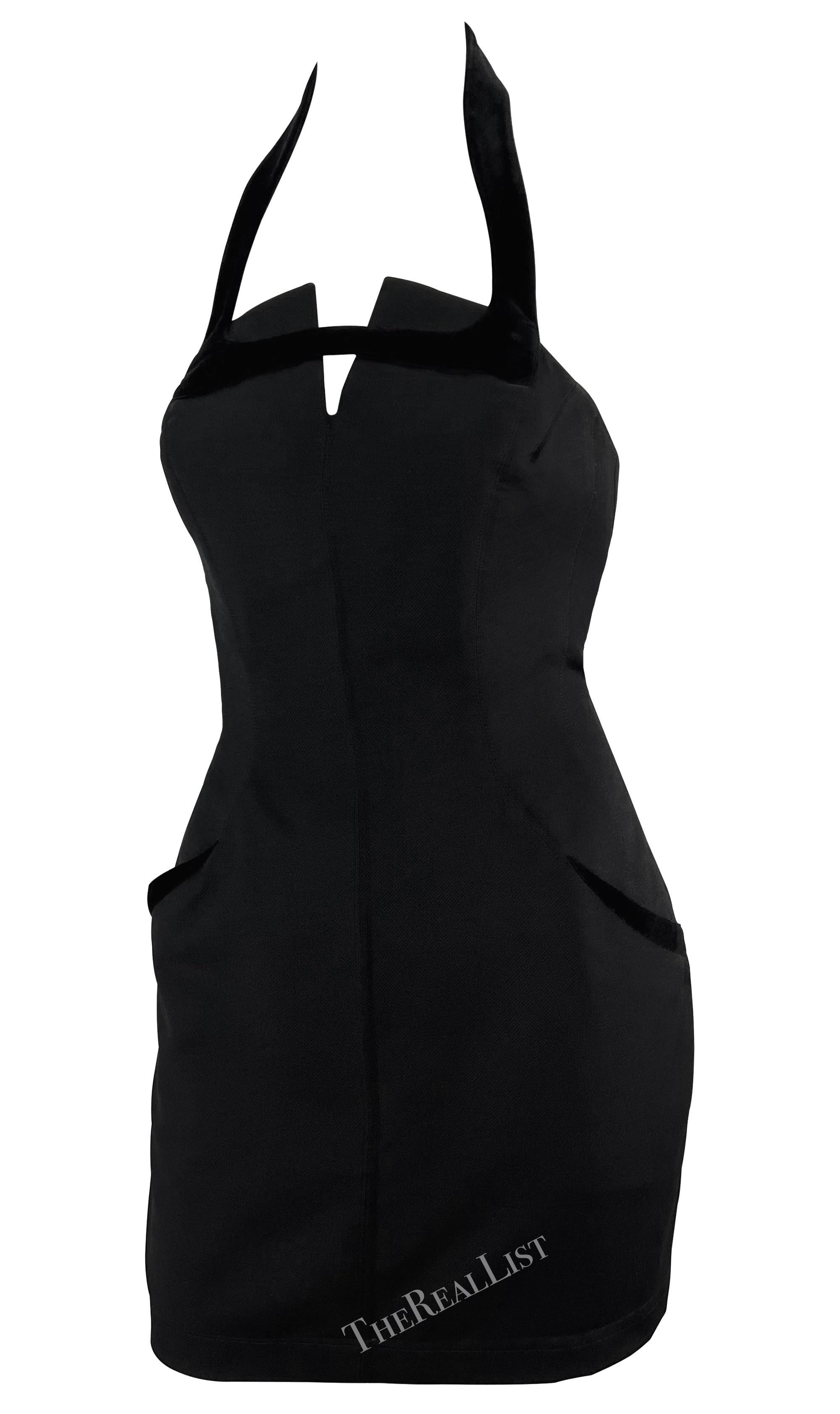 Nero A/I 1998 Thierry Mugler: mini abito a clessidra con bordi in velluto