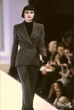 F/W 1998 Thierry Mugler Combinaison pantalon sablier en laine rayée vert gris structurel