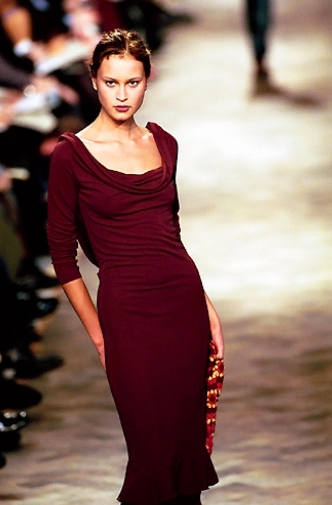 F/W 1999 Chloé by Stella McCartney Runway Maroon Bodycon Backless Cowl Dress In Excellent Condition For Sale In West Hollywood, CA