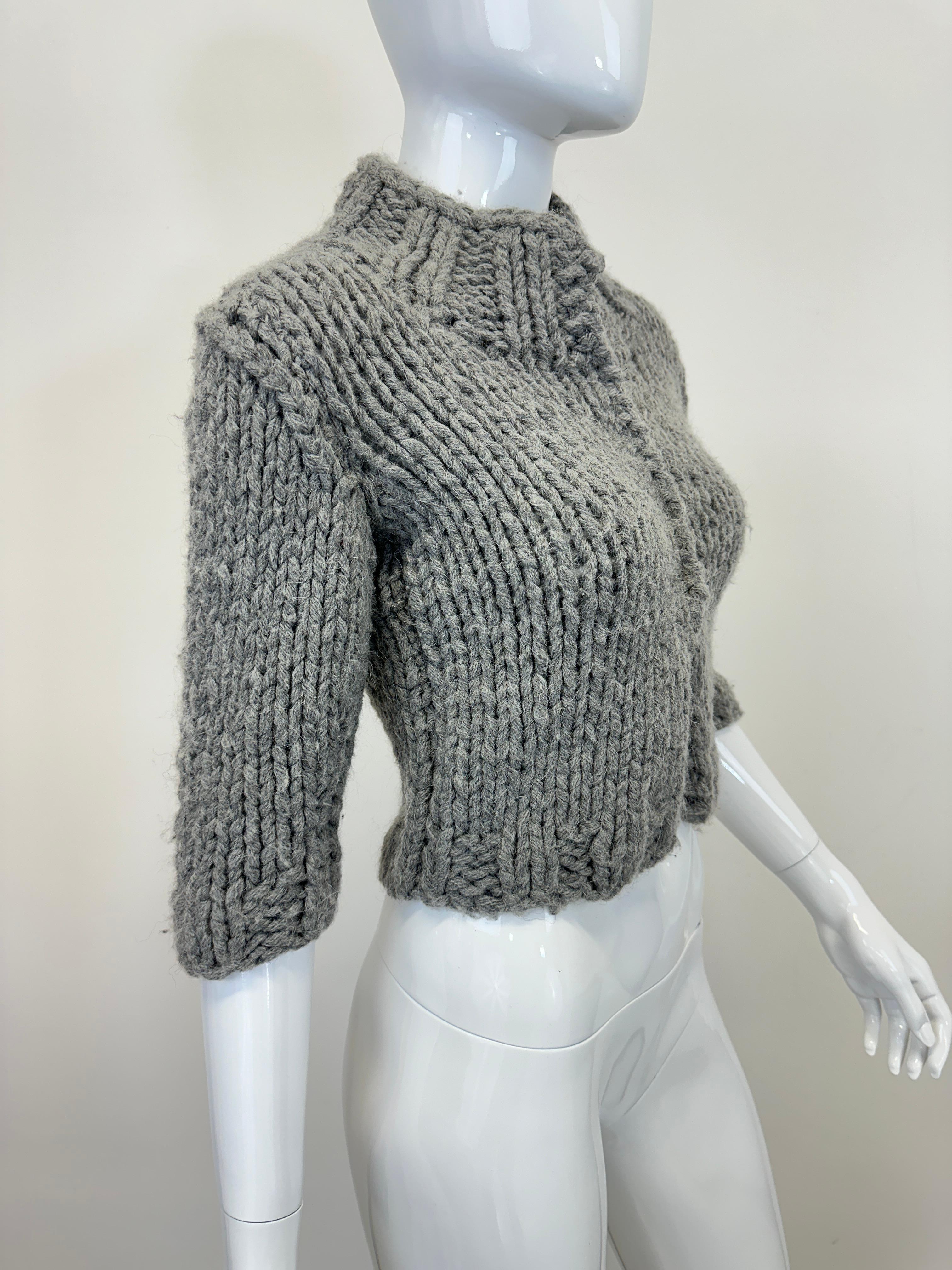 H/W 1999 Dolce & Gabbana Laufsteg Puppengarderobe Cropped Strickjacke Top Damen im Angebot