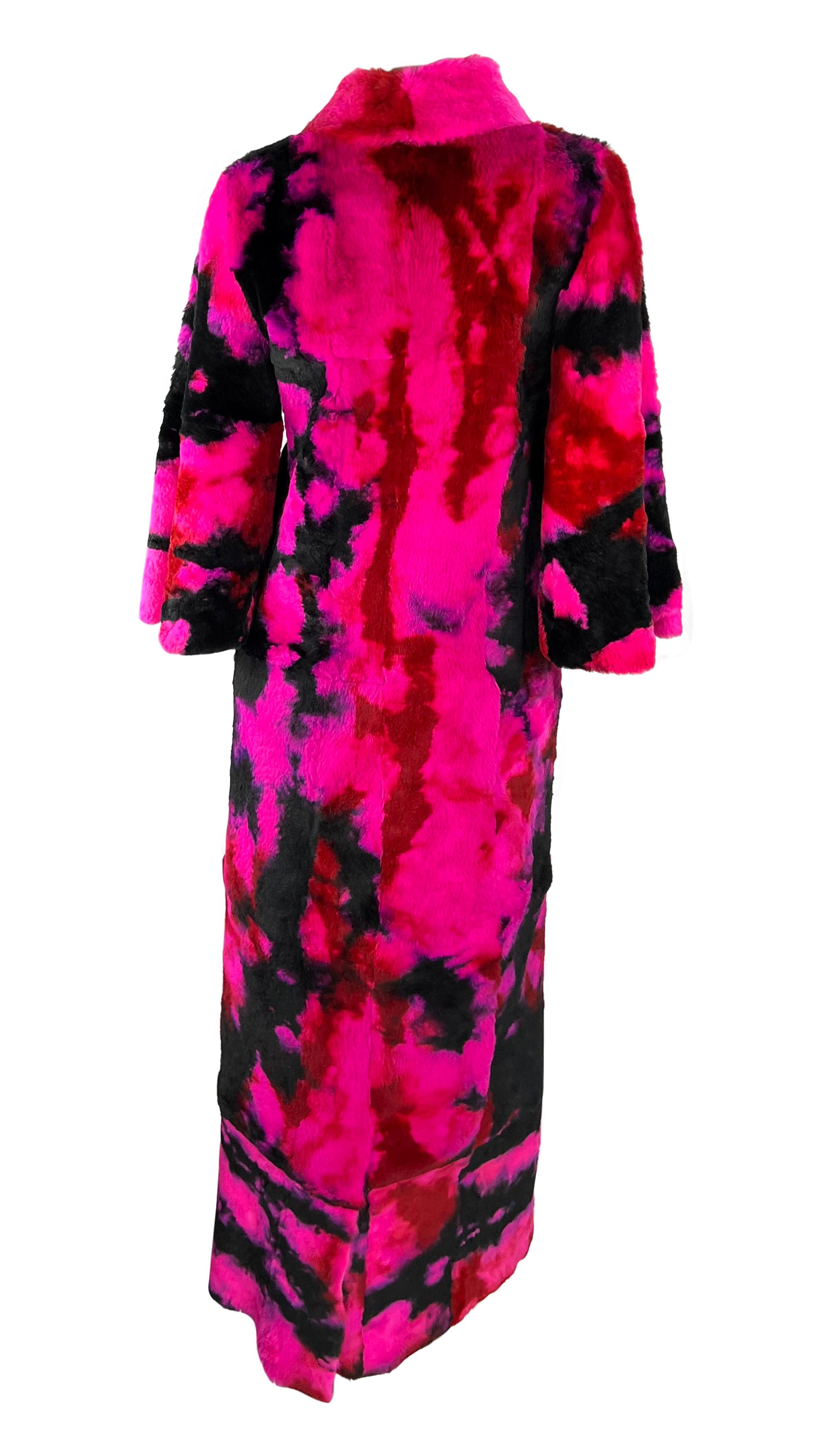 A/I 1999 Dolce & Gabbana 'Kitsch': cappotto in pelliccia di lapin tinta unita rosa e viola in vendita 5