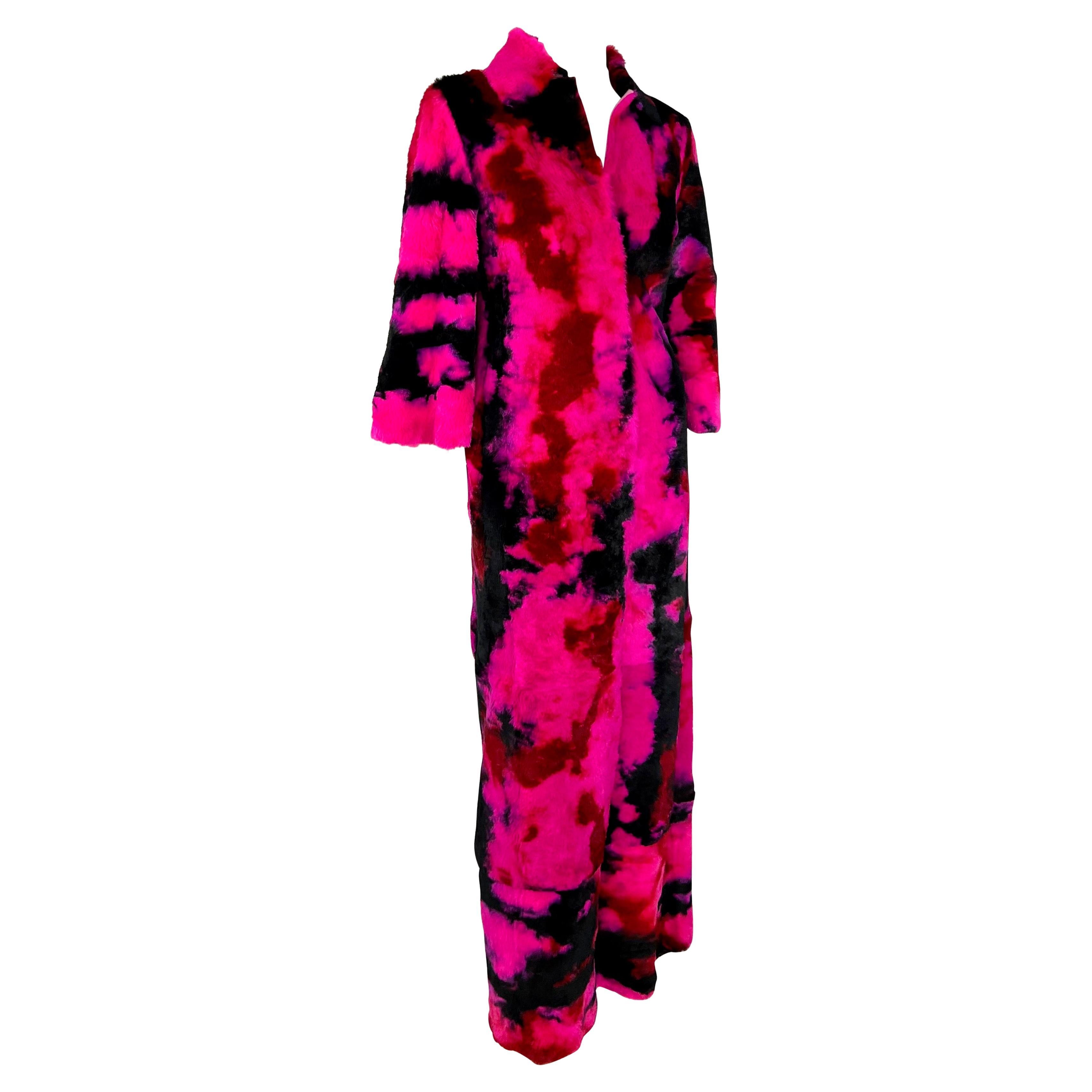 F/W 1999 Dolce & Gabbana 'Kitsch' Runway Pink Purple Tie-Dye Lapin Fur Coat For Sale 7