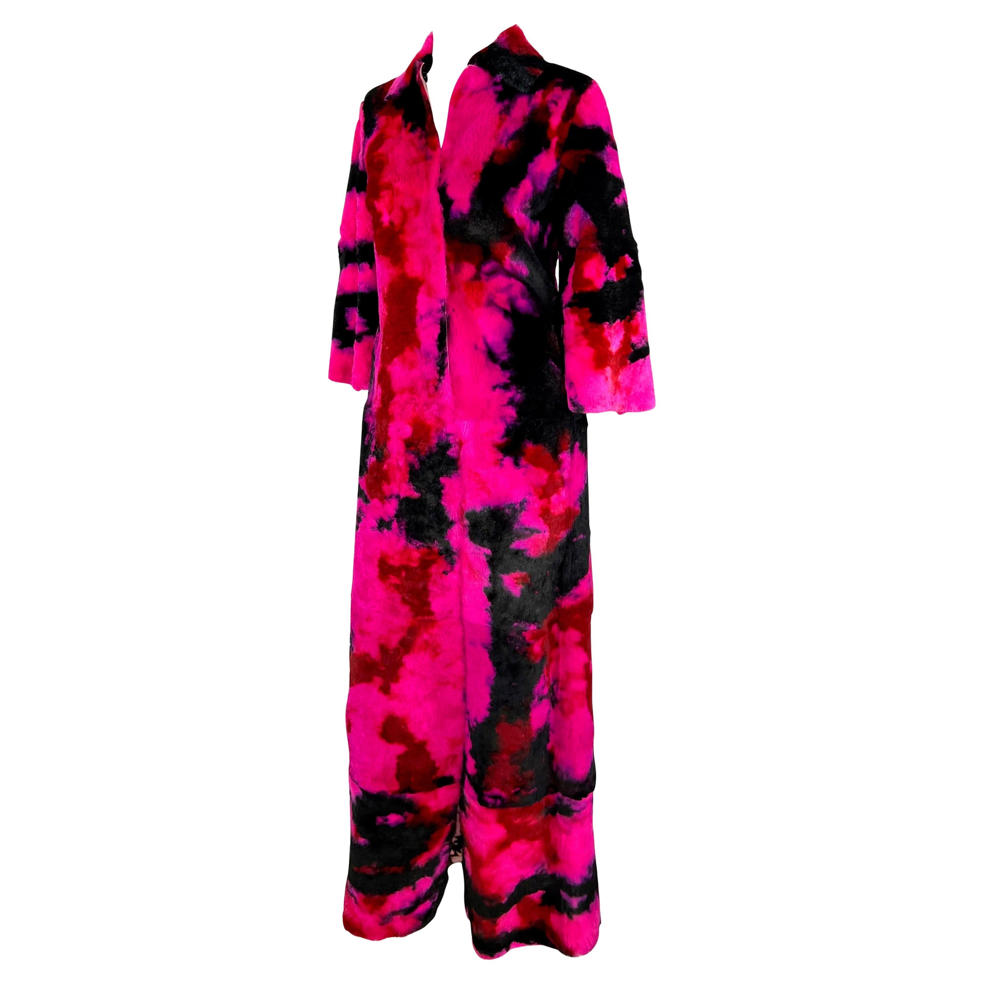 F/W 1999 Dolce & Gabbana 'Kitsch' Runway Pink Purple Tie-Dye Lapin Fur Coat For Sale 3