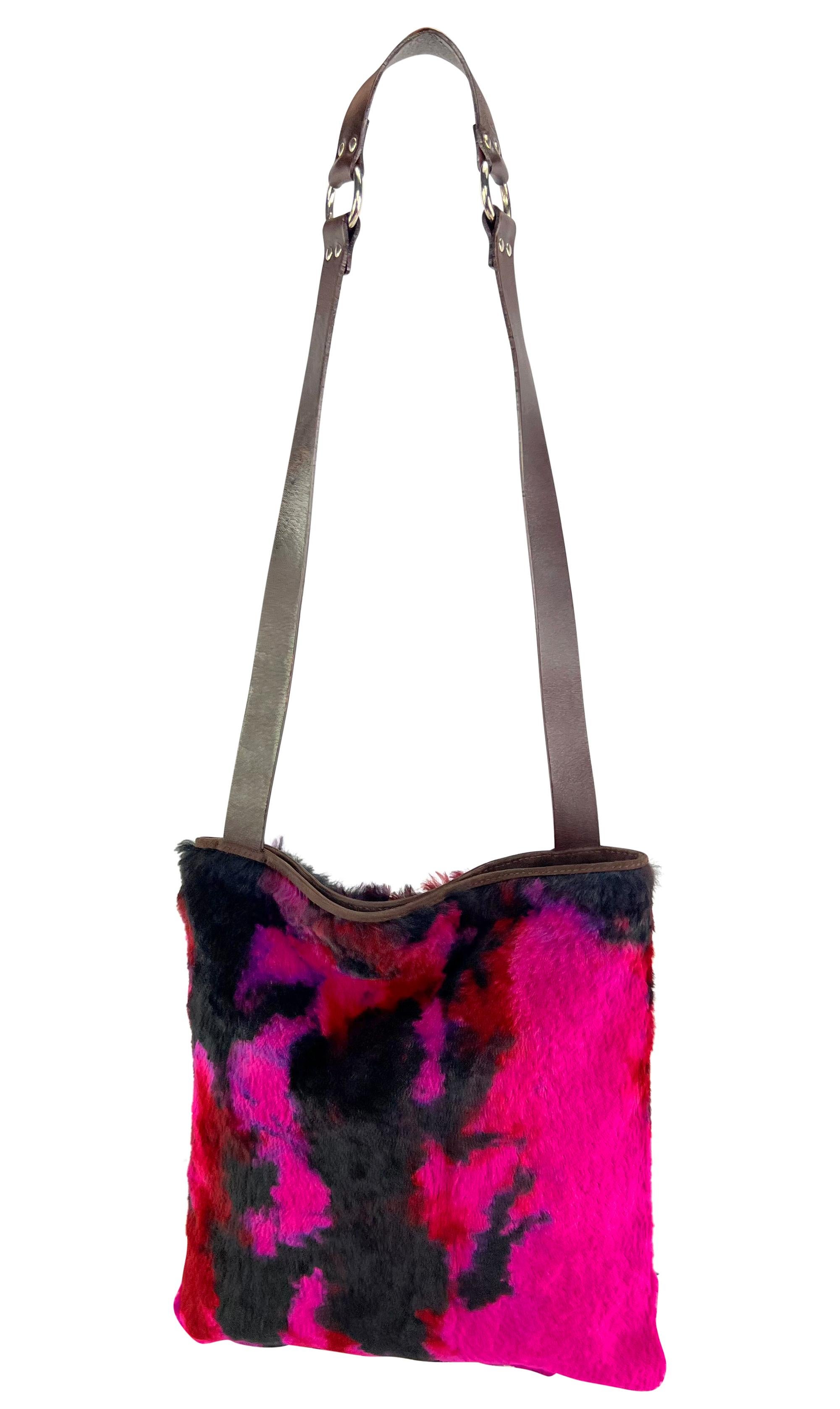 F/W 1999 Dolce & Gabbana Pink Purple Tie Dye Lapin Fur Large Flat Shoulder Bag In Good Condition For Sale In West Hollywood, CA