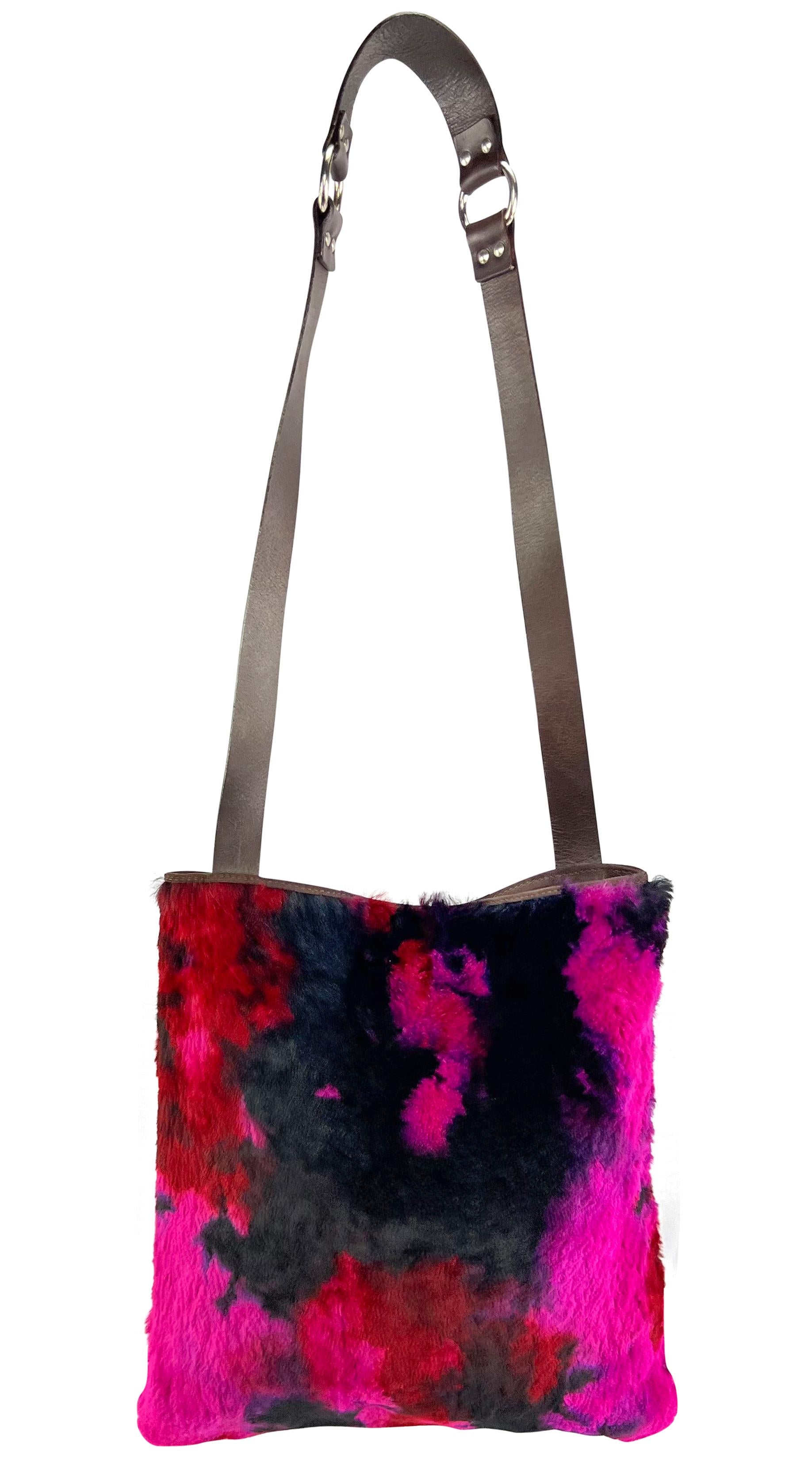 F/W 1999 Dolce & Gabbana Pink Purple Tie Dye Lapin Fur Large Flat Shoulder Bag For Sale 2