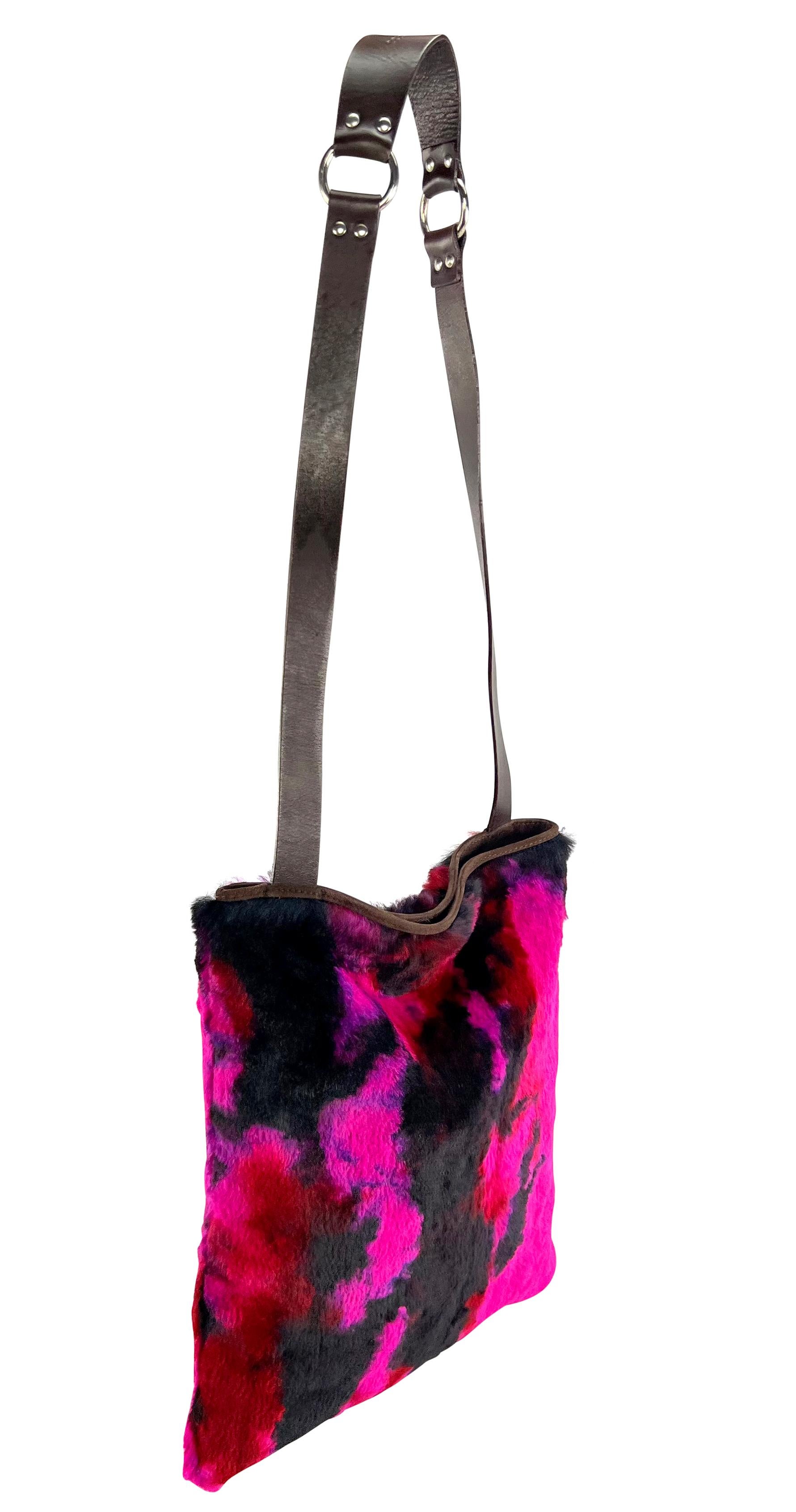F/W 1999 Dolce & Gabbana Pink Purple Tie Dye Lapin Fur Large Flat Shoulder Bag For Sale 4