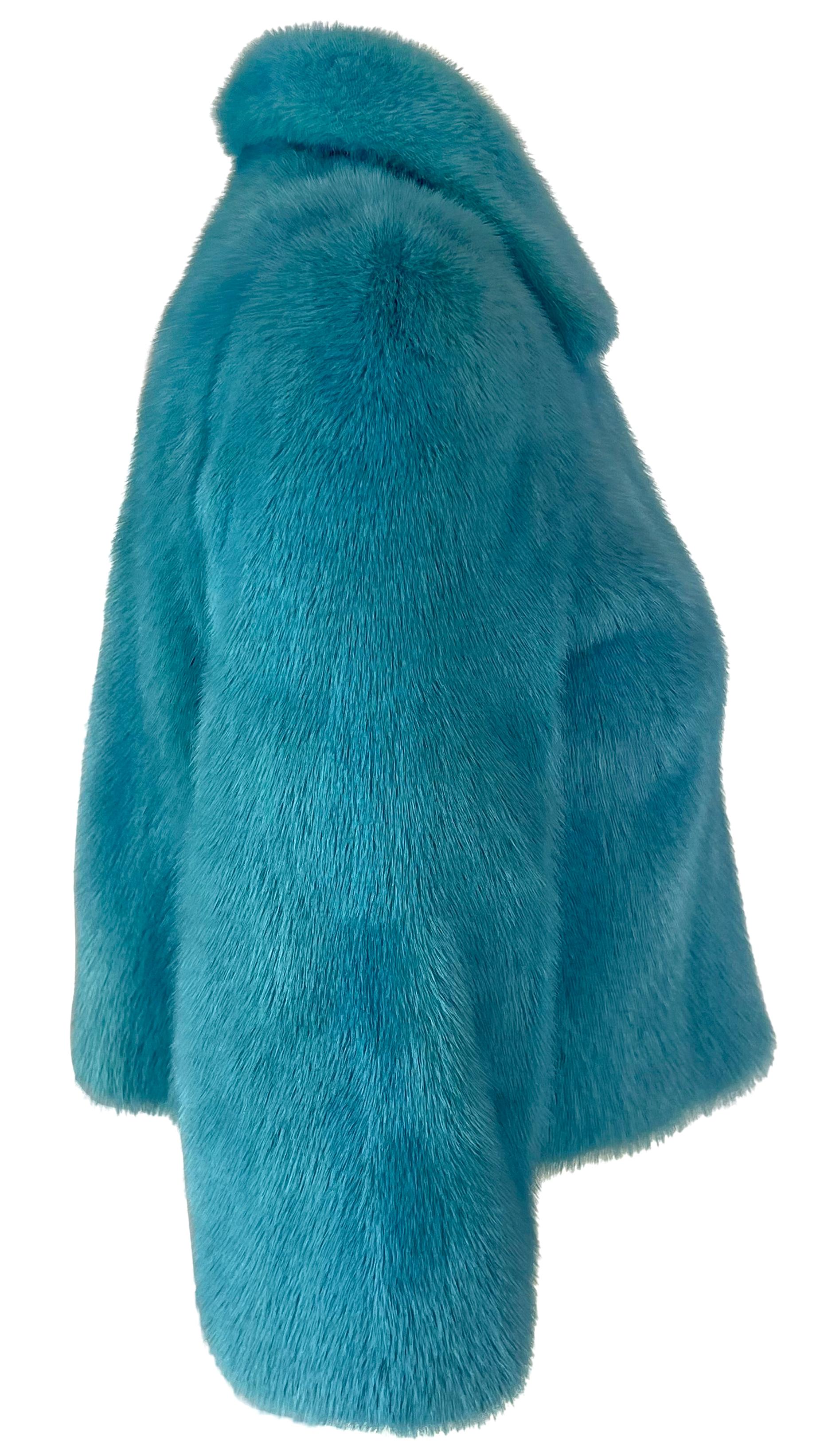 F/W 1999 Dolce & Gabbana Runway Baby Blue Mink Fur Cropped Short Jacket For Sale 6