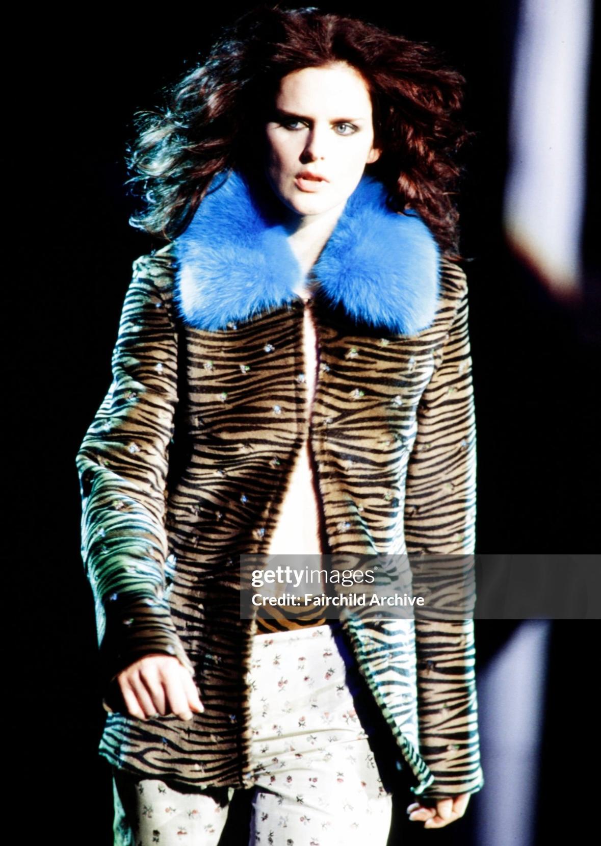 F/W 1999 Gianni Versace by Donatella Embroidered Pony Hair Blue Fox Fur Coat For Sale 4