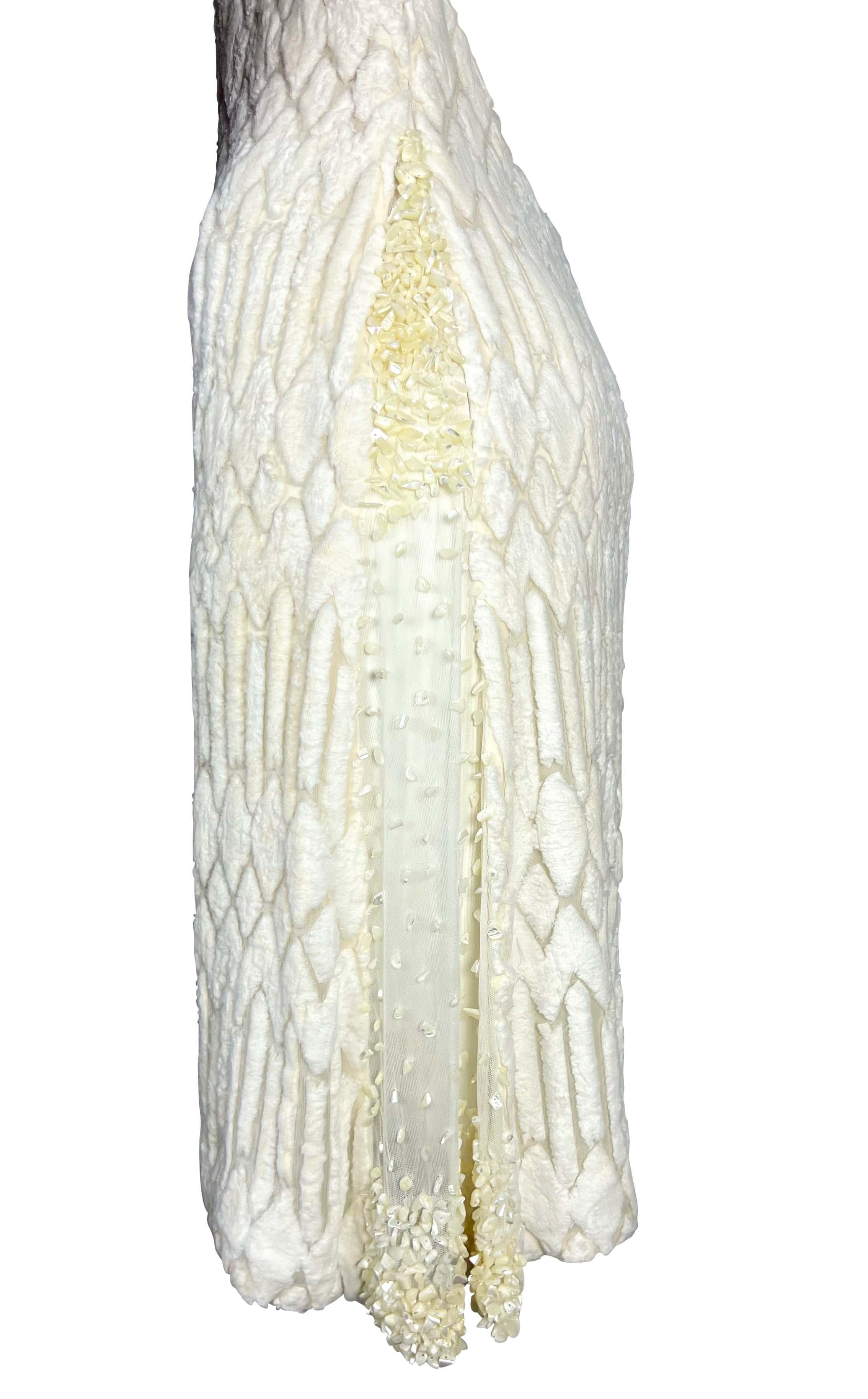 Blanc F/W 1999 Gianni Versace by Donatella Runway - Robe blanche transparente en chenille perlée en vente