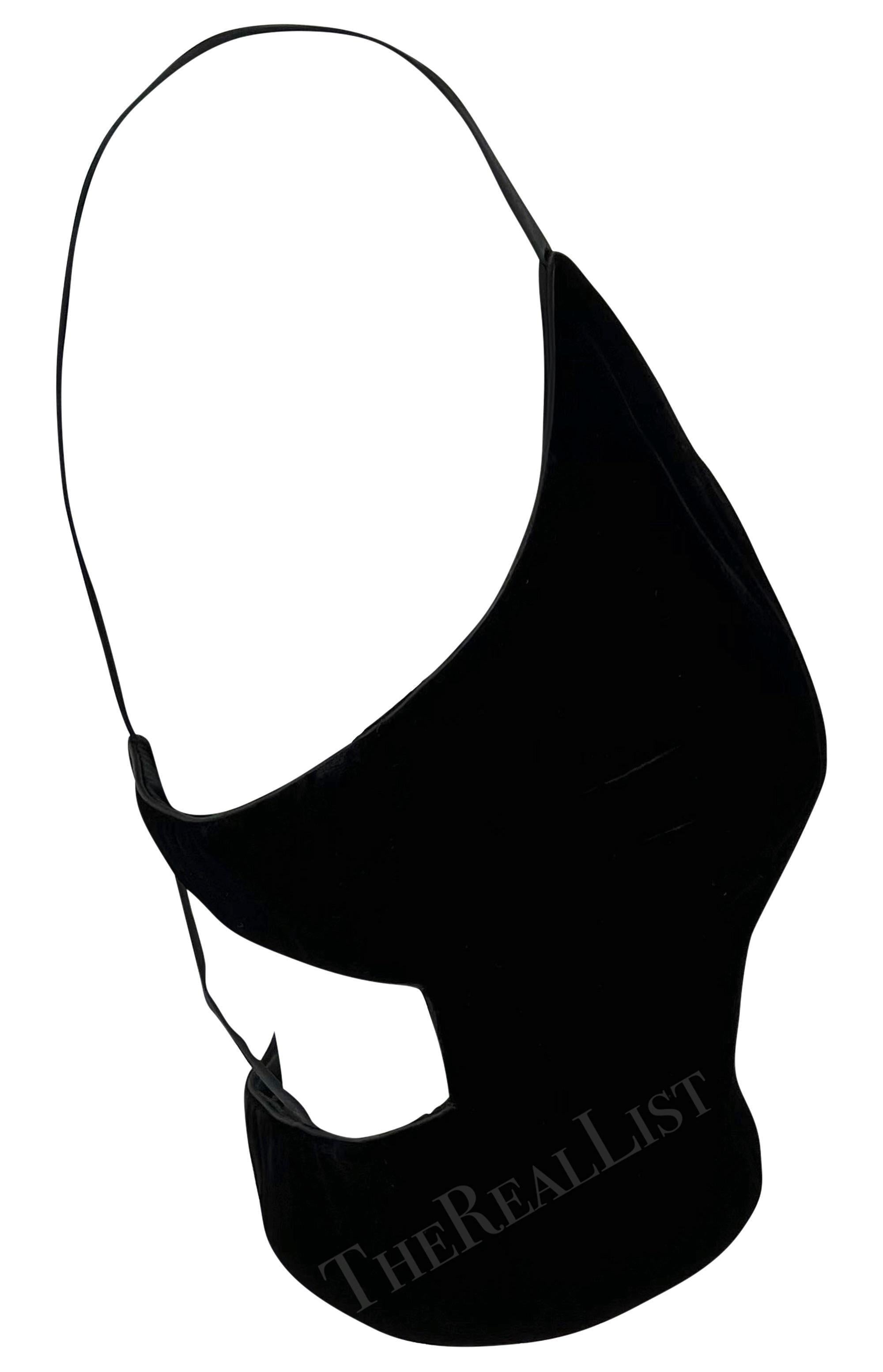 A/I 1999 Giorgio Armani - Crop Top con cinturino senza schienale in velluto nero satinato In condizioni ottime in vendita a West Hollywood, CA