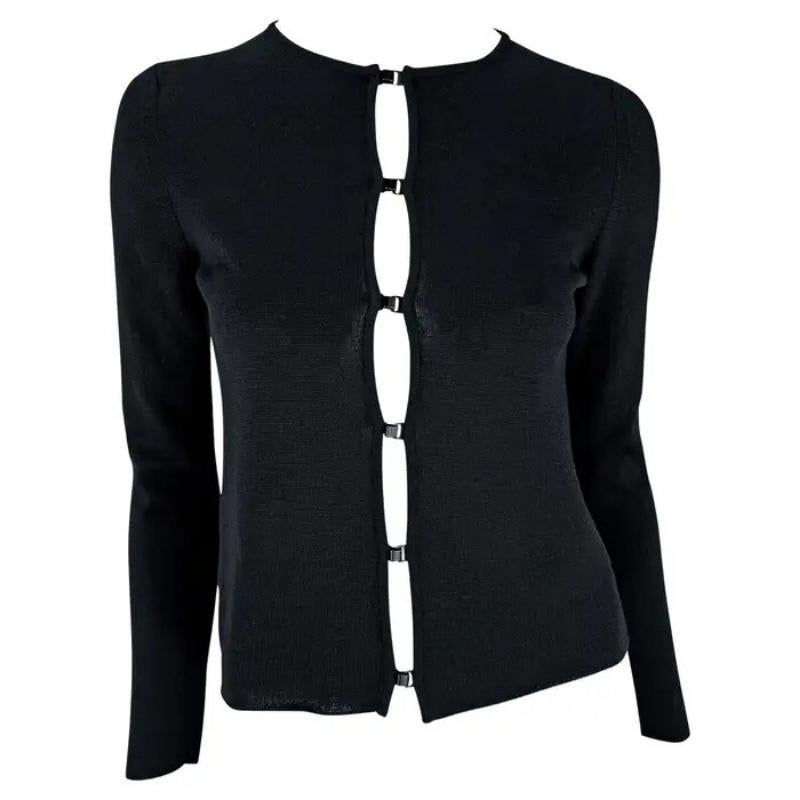 F/W 1999 Gucci by Tom Ford Chaqueta de punto negra con gancho metálico