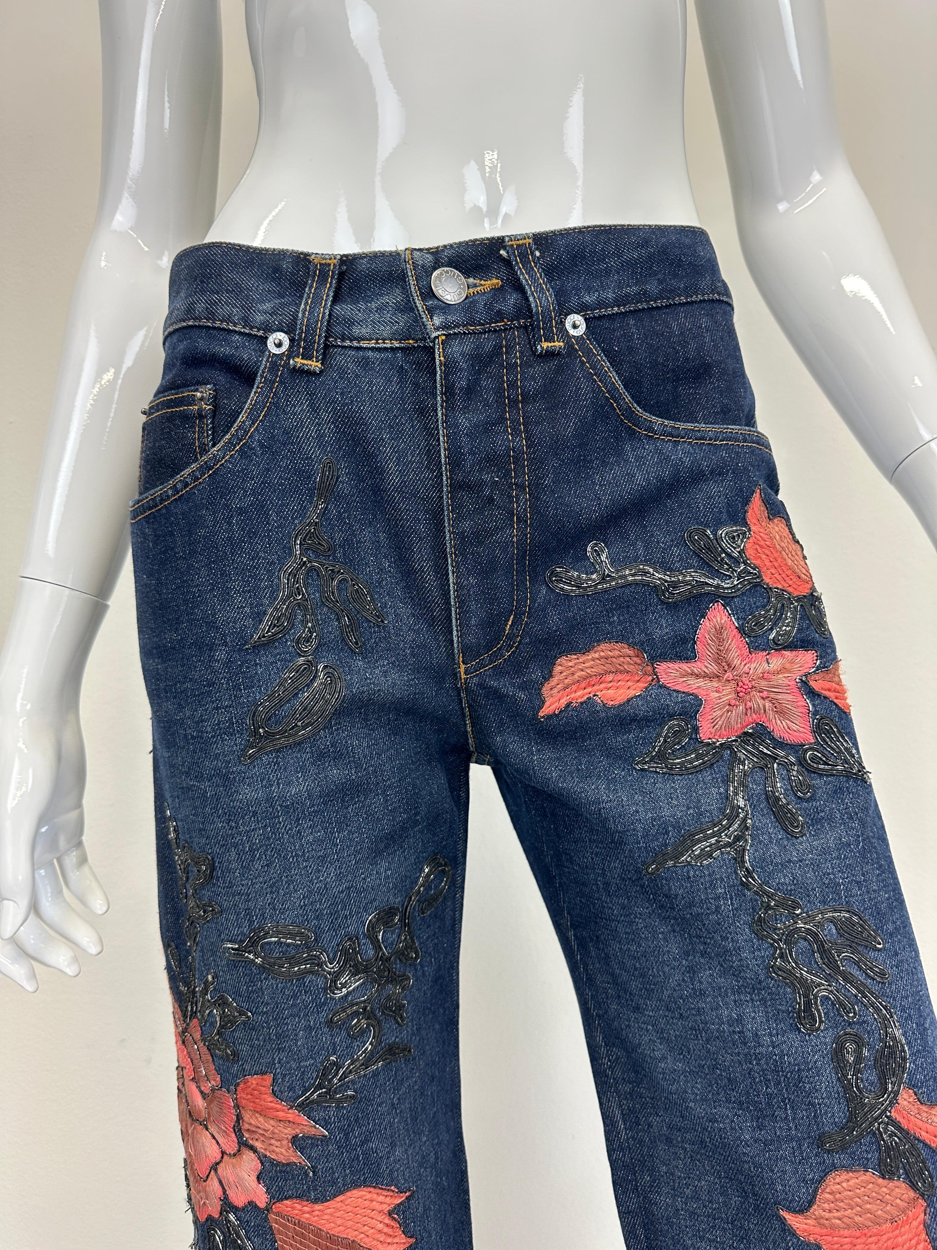 Women's F/W 1999 Gucci by Tom Ford floral embroidered jeans For Sale