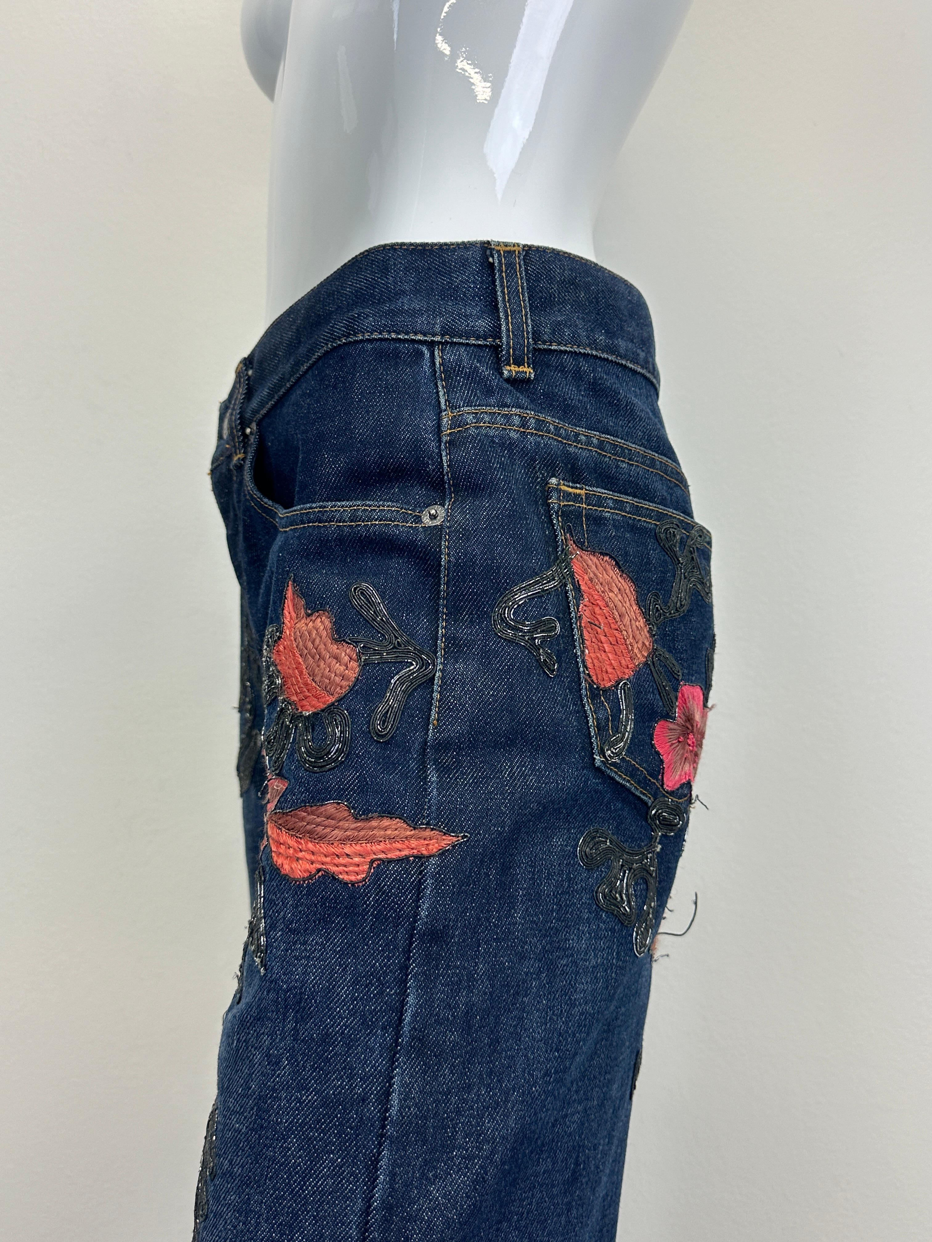 Women's F/W 1999 Gucci by Tom Ford runway floral embroidered jeans For Sale