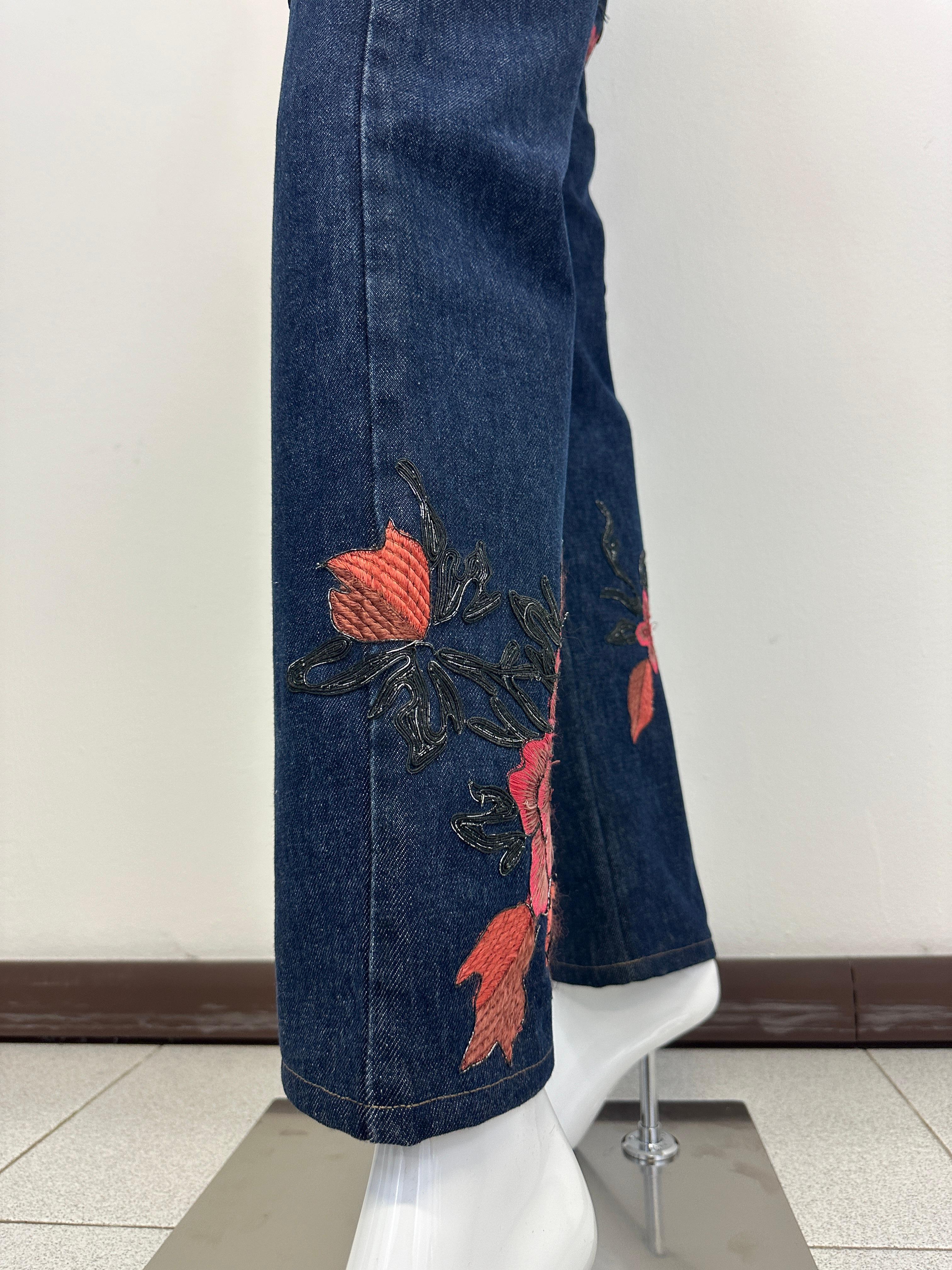 F/W 1999 Gucci by Tom Ford runway floral embroidered jeans For Sale 1