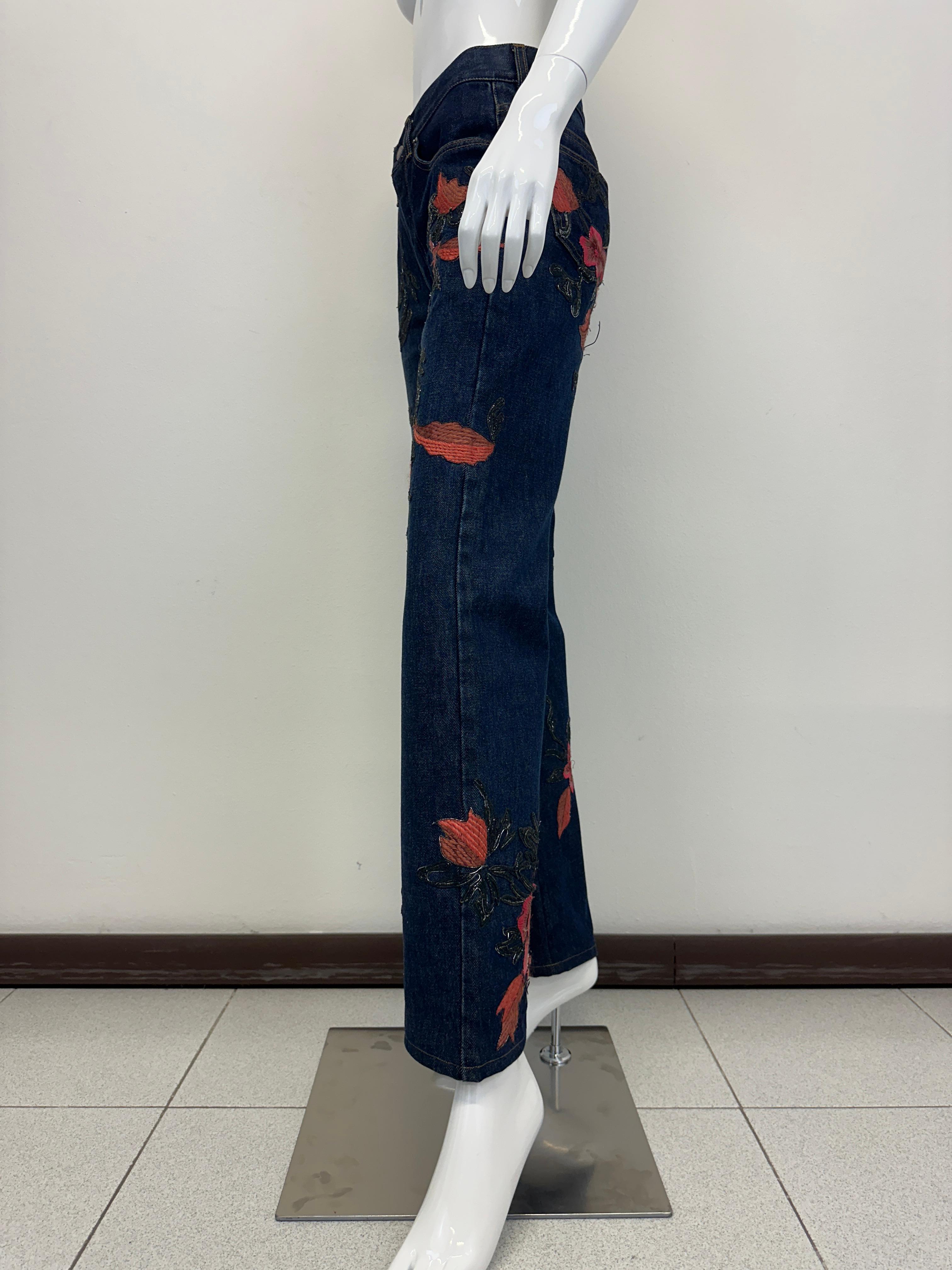 F/W 1999 Gucci by Tom Ford runway floral embroidered jeans For Sale 2