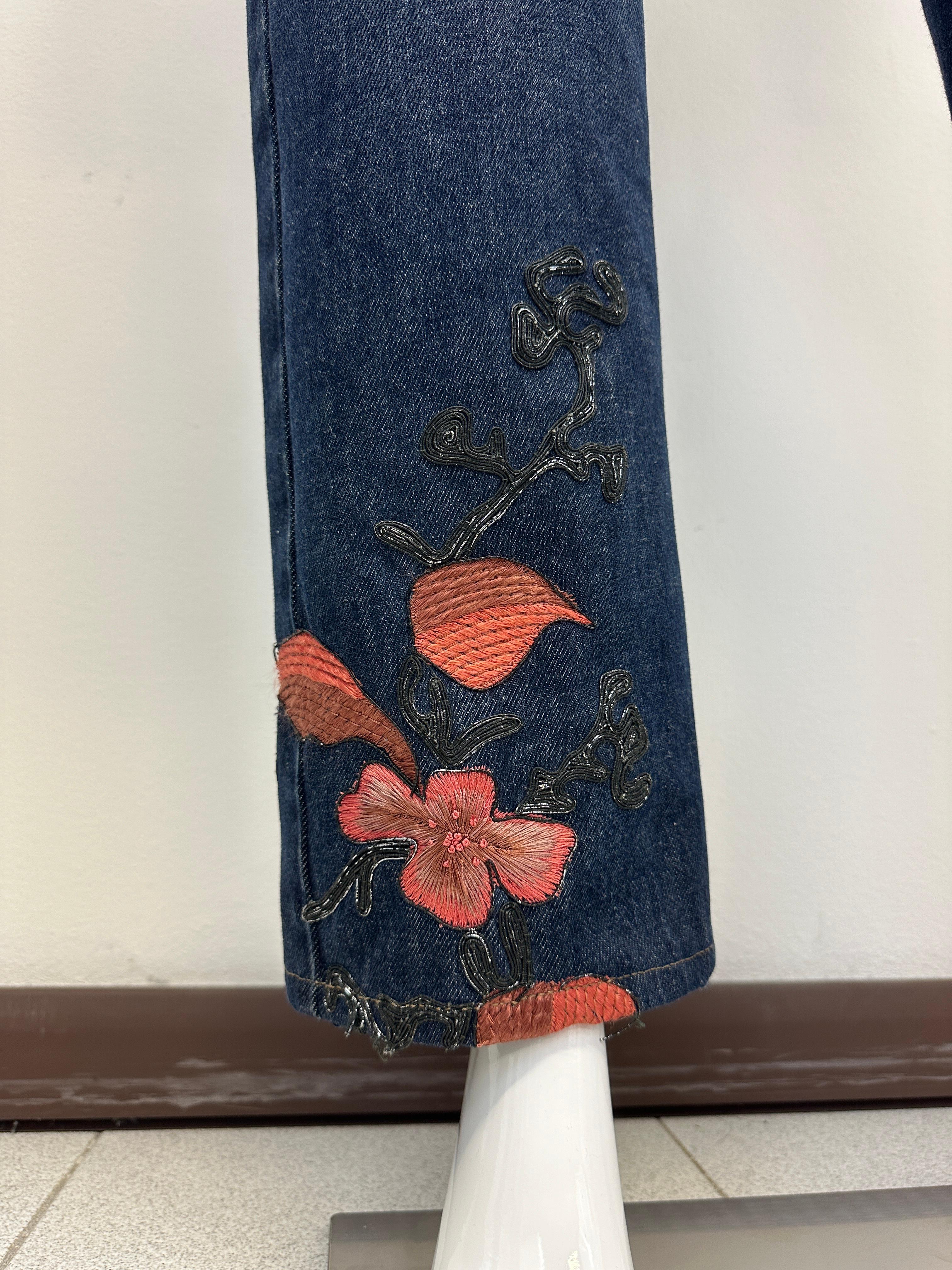 F/W 1999 Gucci by Tom Ford runway floral embroidered jeans For Sale 4