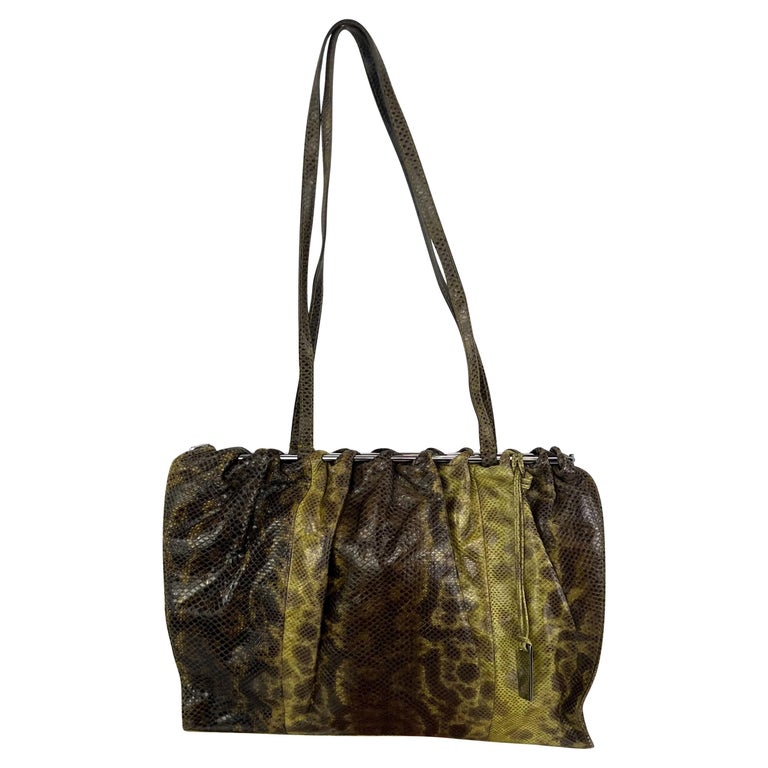 F/W 1999 Gucci by Tom Ford Bolso de hombro con barra de plata y