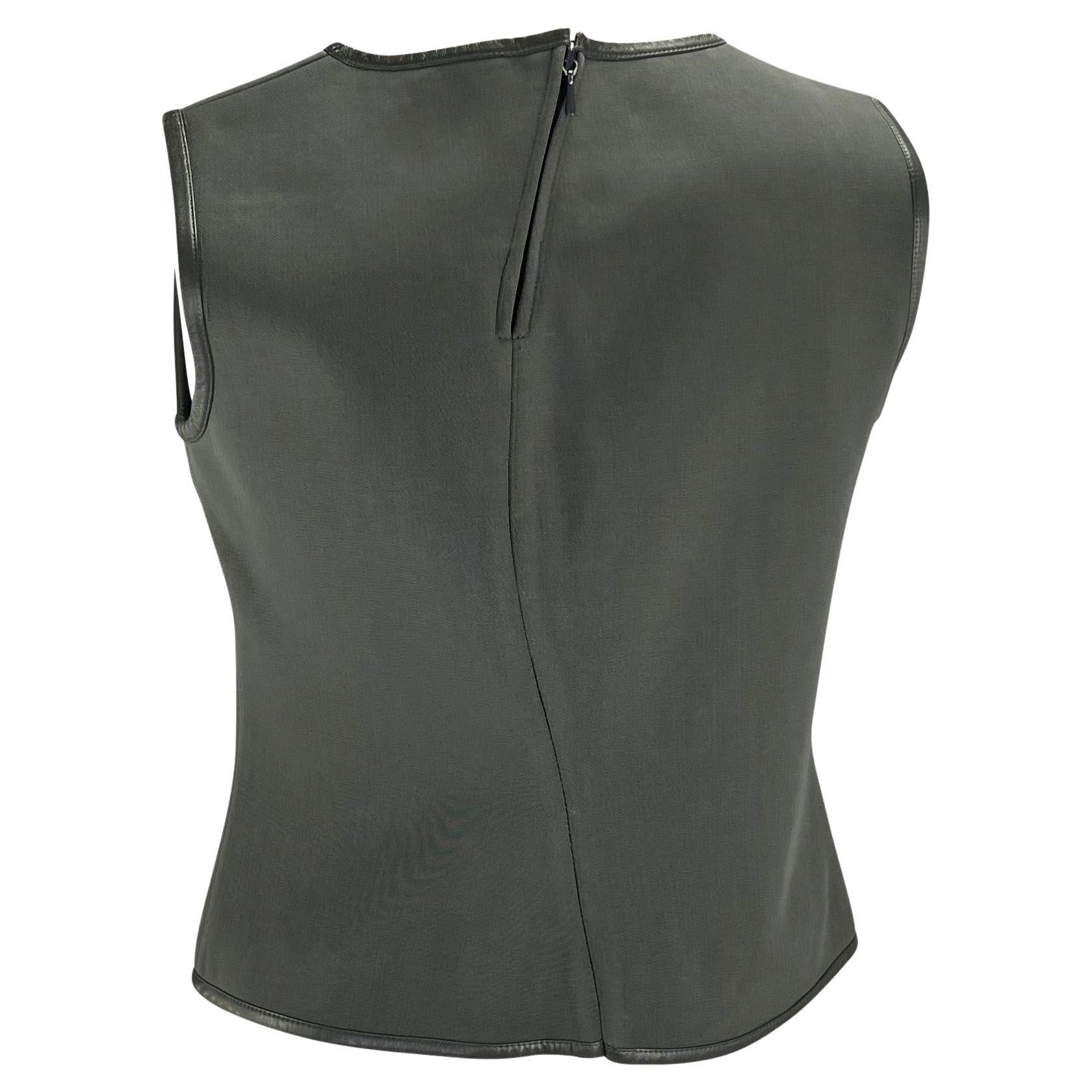 F/W 1999 Gucci by Tom Ford Grey Leather Trim Wool Zip Tank Top In Good Condition In West Hollywood, CA