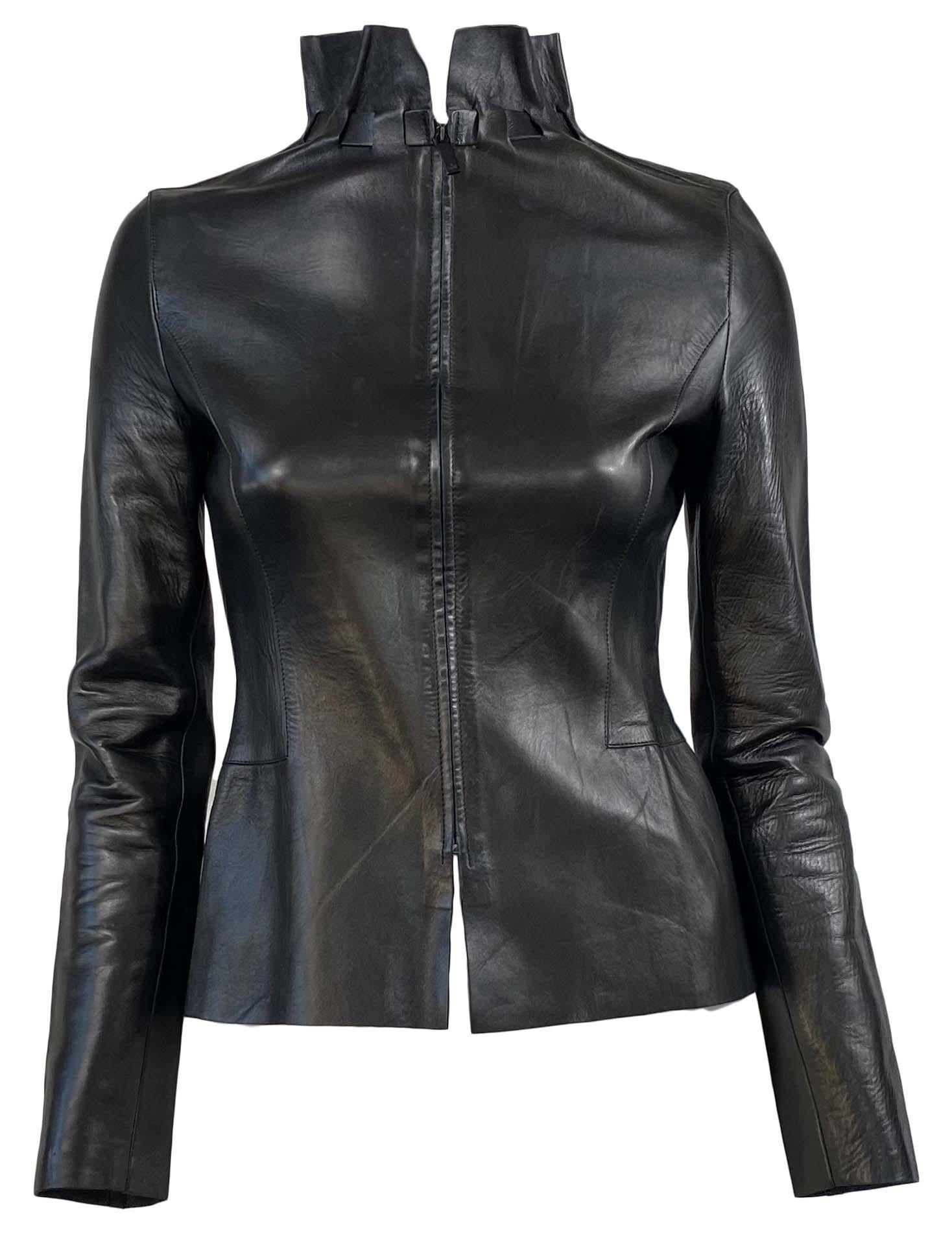 F/W 1999 Gucci by Tom Ford Black Leather Zip Runway Biker Jacket  In Good Condition In Philadelphia, PA