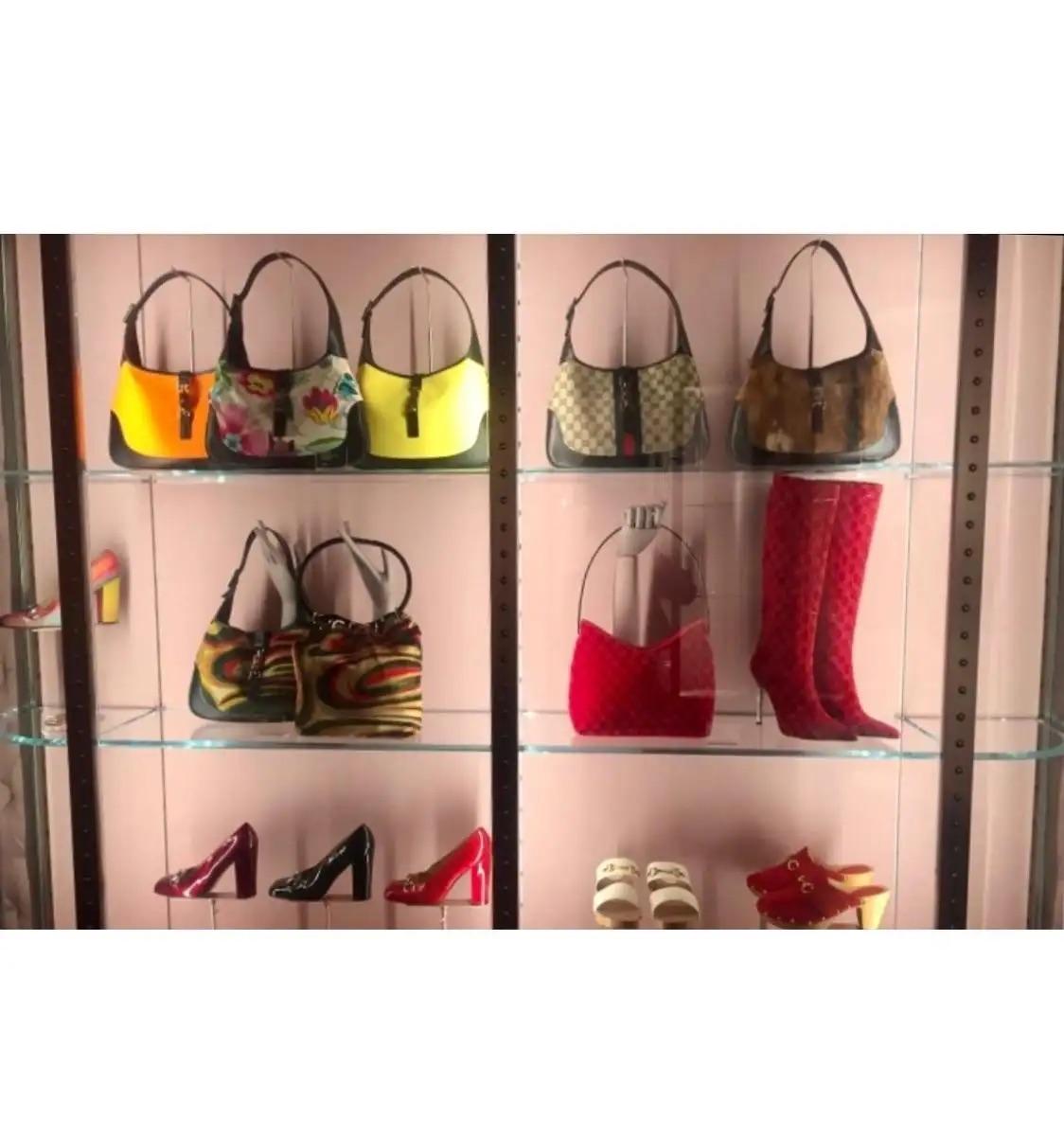 F/W 1999 Gucci by Tom Ford Museum Psychedelic Velvet Acrylic Ring Shoulder Bag In Excellent Condition For Sale In West Hollywood, CA