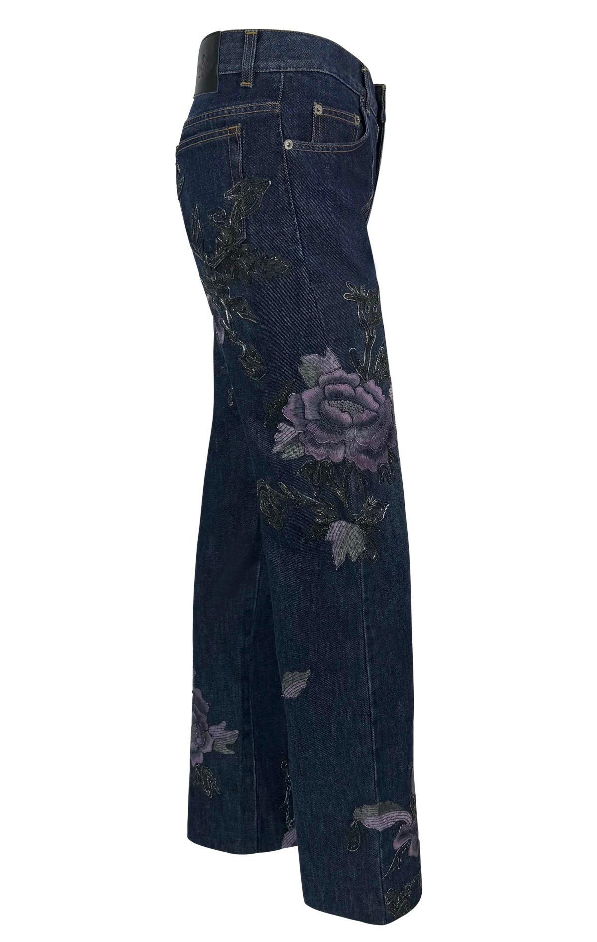 F/W 1999 Gucci by Tom Ford Purple Floral Embroidered Denim Jeans en vente 10