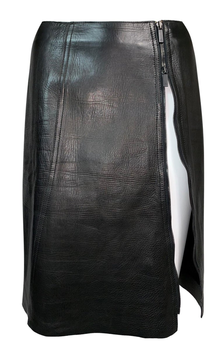 F/W 1999 Gucci Tom Ford Black Leather High Zipper Slit Pencil Skirt at  1stDibs | tom ford leather skirt, gucci leather skirt