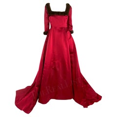 F/W 1999 Oscar de la Renta Naomi Campbell Runway Red Silk Satin Regal Mink Gown