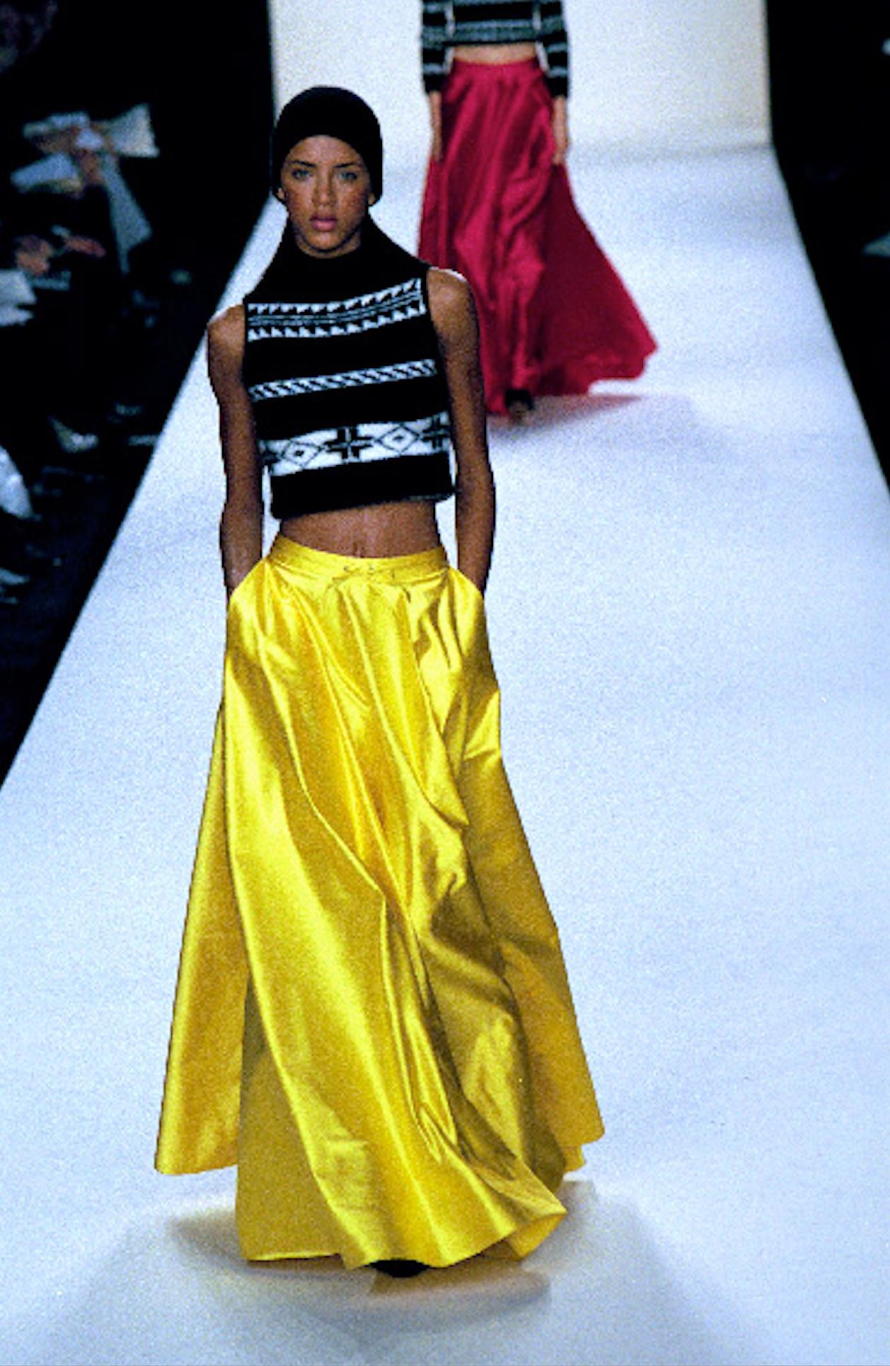 Jaune F/W 1999 Ralph Lauren Runway Jupe longue à cordon de serrage en satin de soie jaune en vente