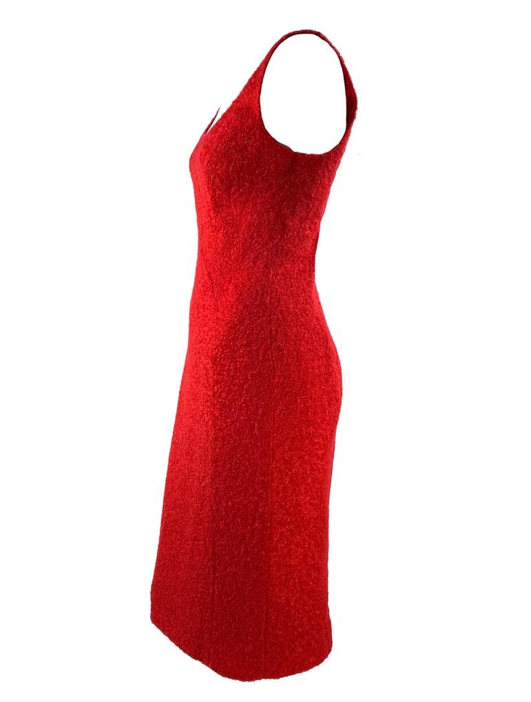 F/W 1999 Thierry Mugler Red Buclé Asymmetric Chain Runway Bodycon Wool Dress In Excellent Condition For Sale In West Hollywood, CA
