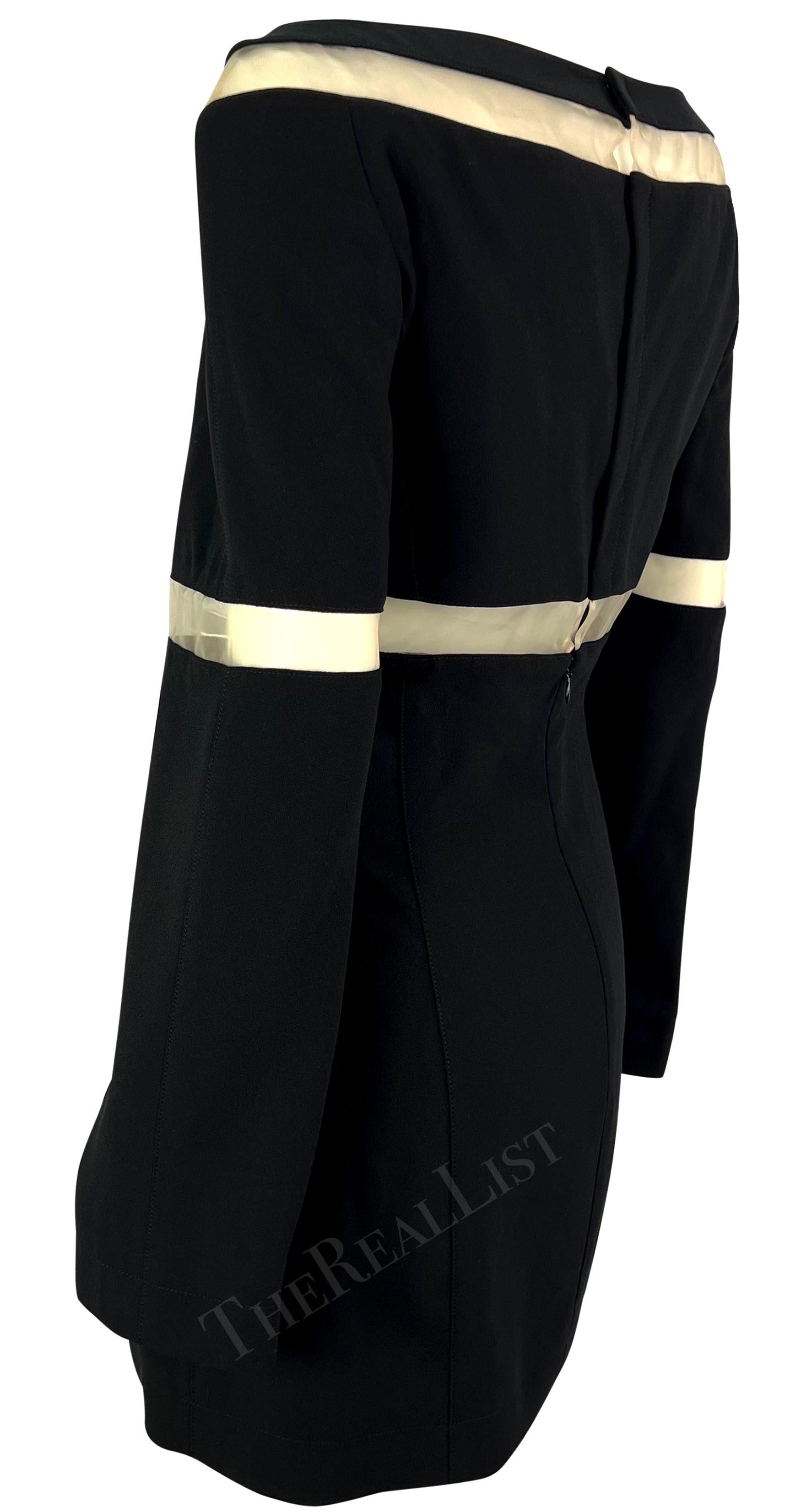 Donna A/I 1999 Thierry Mugler - Piccolo mini abito nero con pannello a rete trasparente in vendita