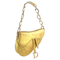 F/W 2000 Christian Dior by John Galliano Mini sac à main en cuir d'autruche doré avec logo