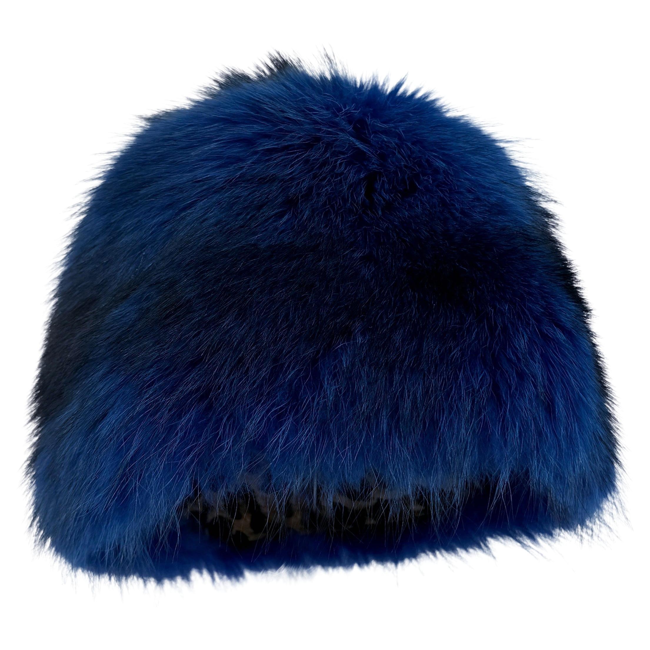 F/W 2000 Dolce 
Gabbana Genuine Blue Marmot Fur Oversized Hat in vendita