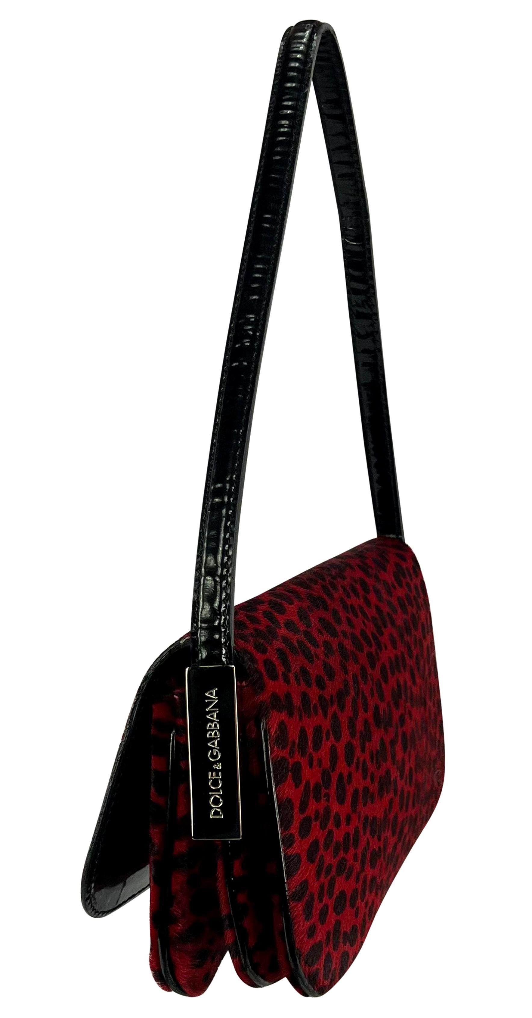 Black F/W 2000 Dolce & Gabbana Red Pony Hair Cheetah Print Flap Shoulder Bag For Sale
