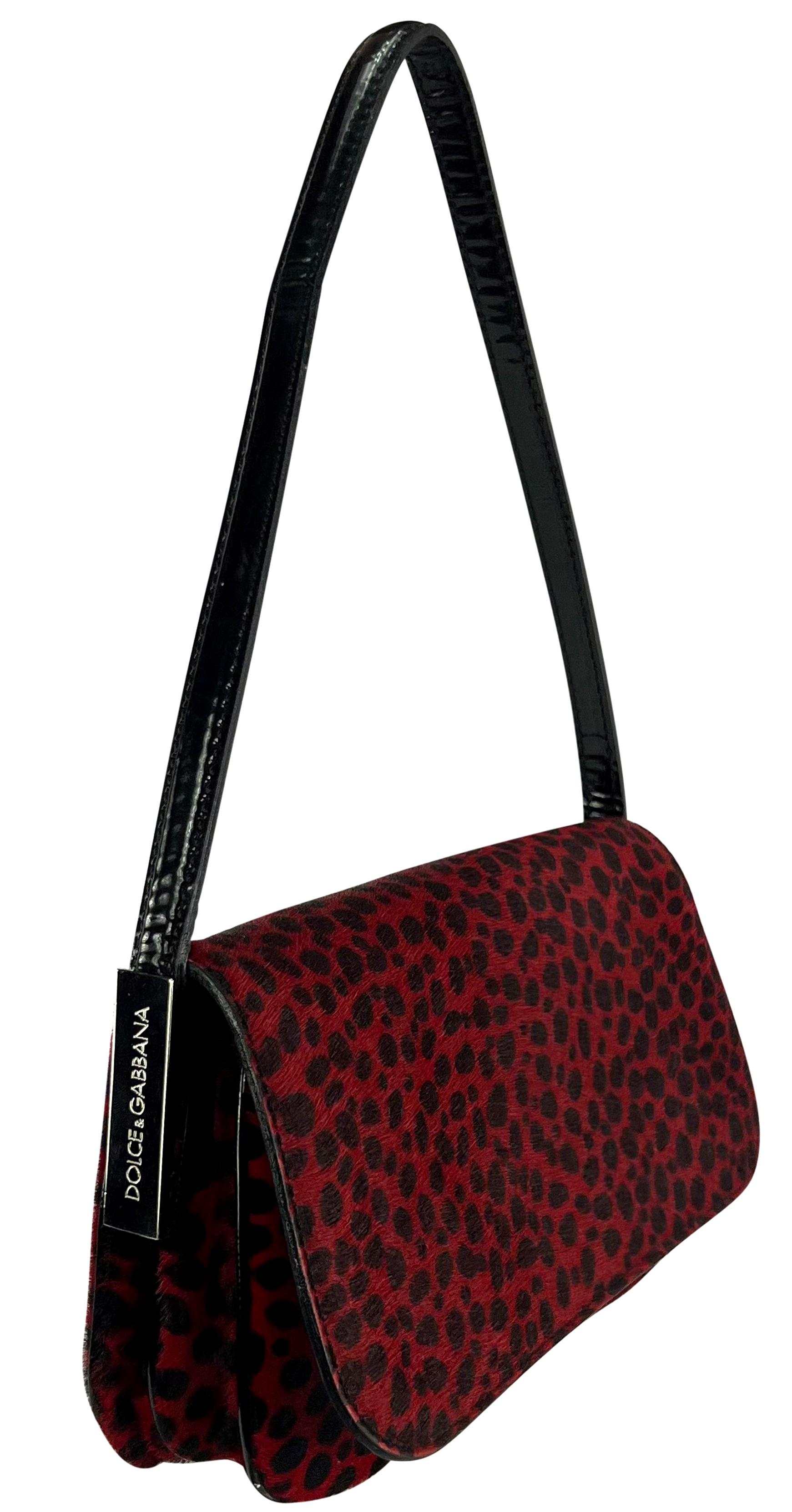 F/W 2000 Dolce & Gabbana Red Pony Hair Cheetah Print Flap Shoulder Bag For Sale 1