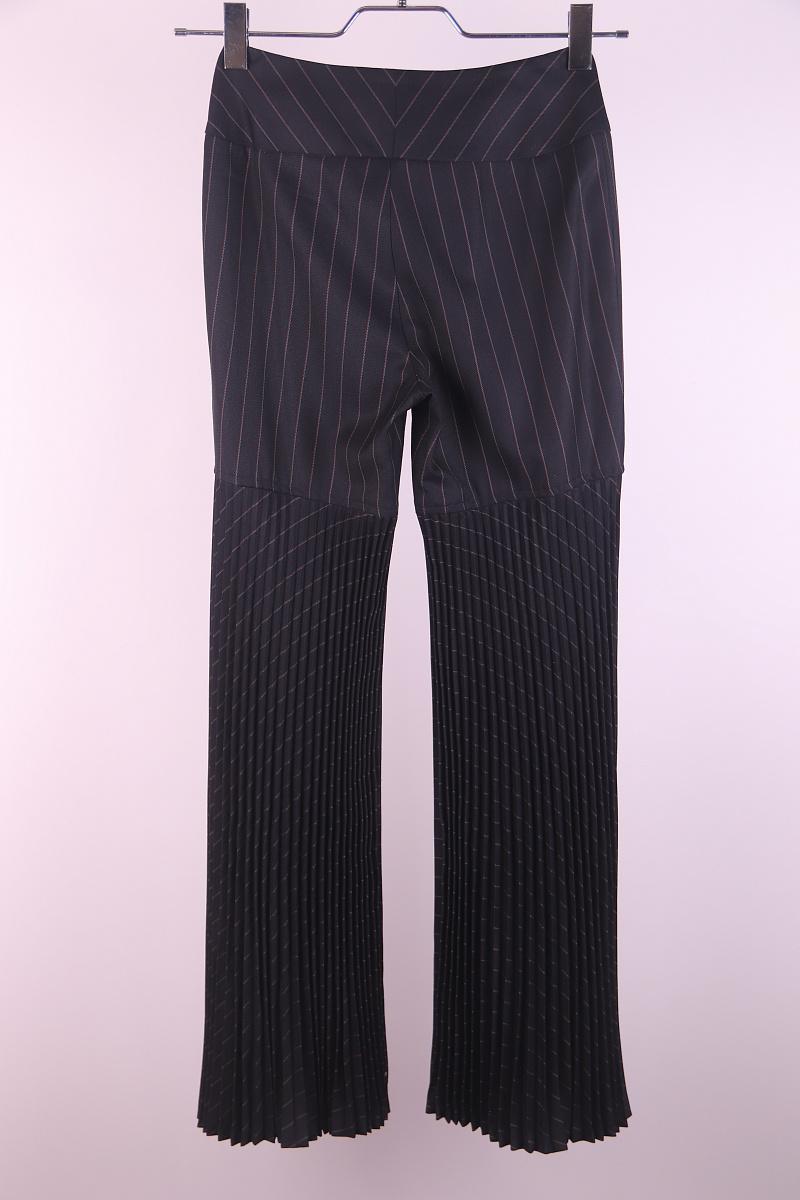 Women's F/W 2000 Dolce & Gabbana Wool Pleated Trousers Vintage early 2000s For Sale