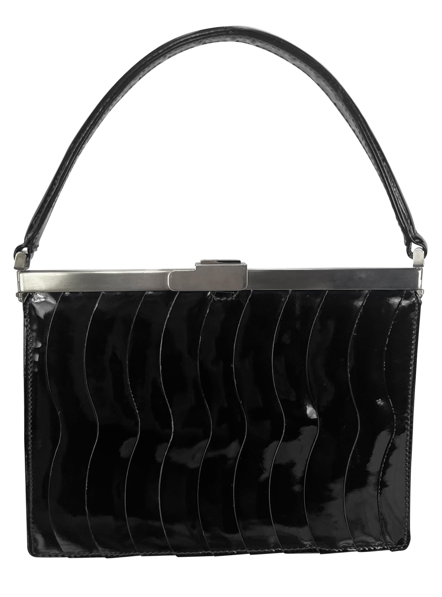 F/W 2000 Giorgio Armani Ad Black Patent Leather Scallop Panel Frame Mini Bag For Sale 2