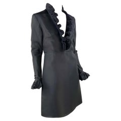 H/W 2000 Gucci by Tom Ford Schwarzes Kleid mit tiefem Ausschnitt aus Seide