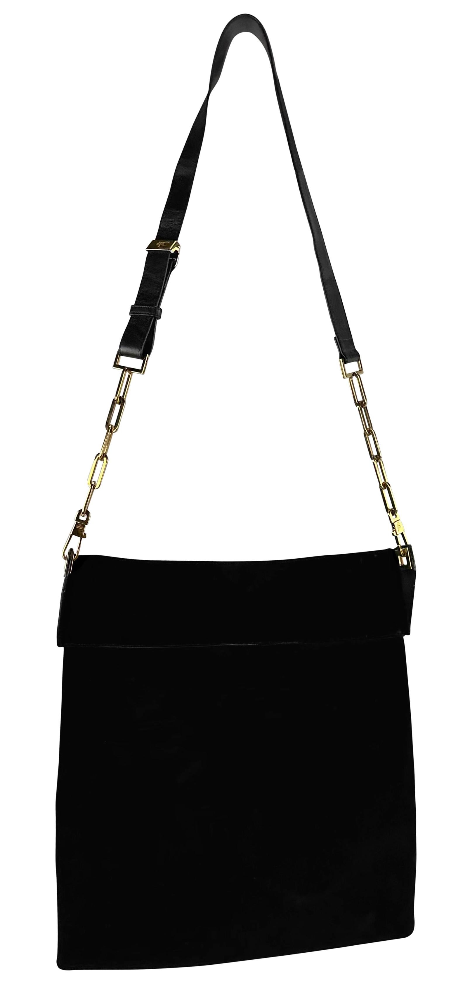 F/W 2000 Gucci by Tom Ford Black Suede Men's Runway Large Shoulder Bag For Sale 2