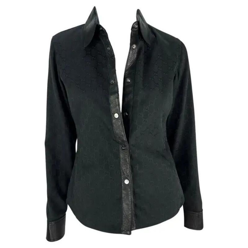 F/W 2000 Gucci by Tom Ford Camisa con cuello a presión y ribete de cuero negro con monograma GG