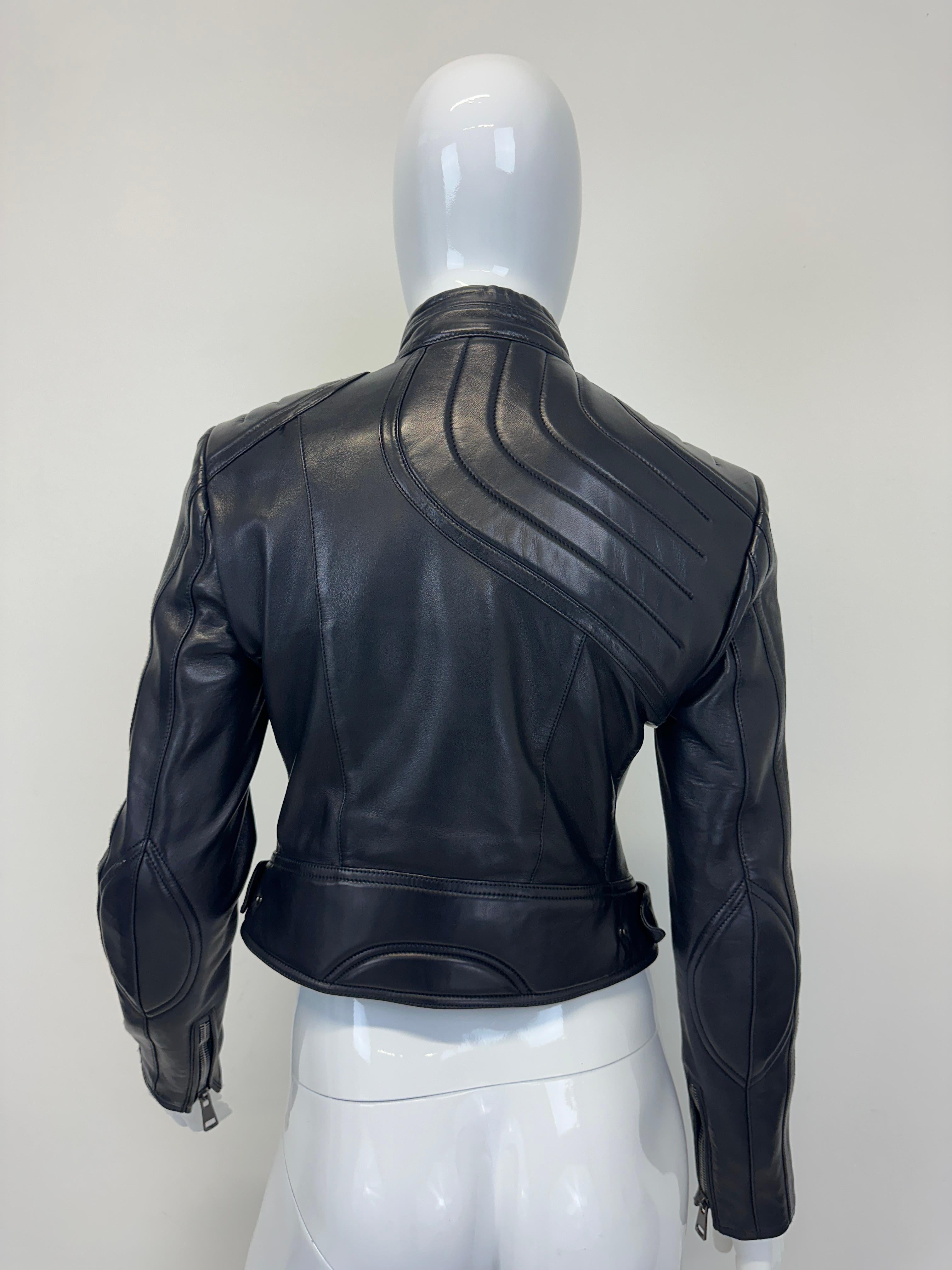 Nero A/I 2000 Gucci by Tom Ford giacca in pelle biker a spirale
